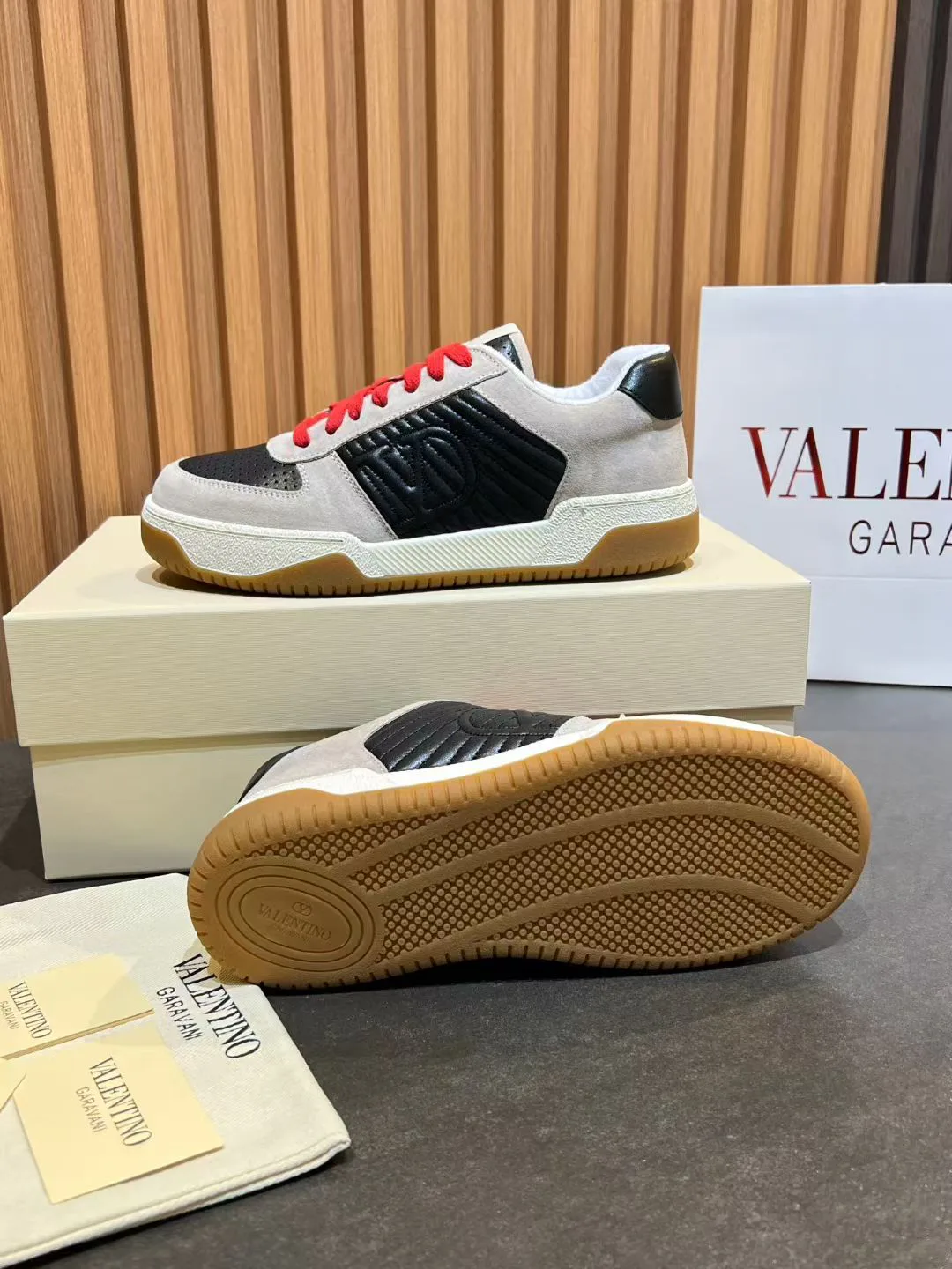 Кроссовки Женские Valentino 9699666