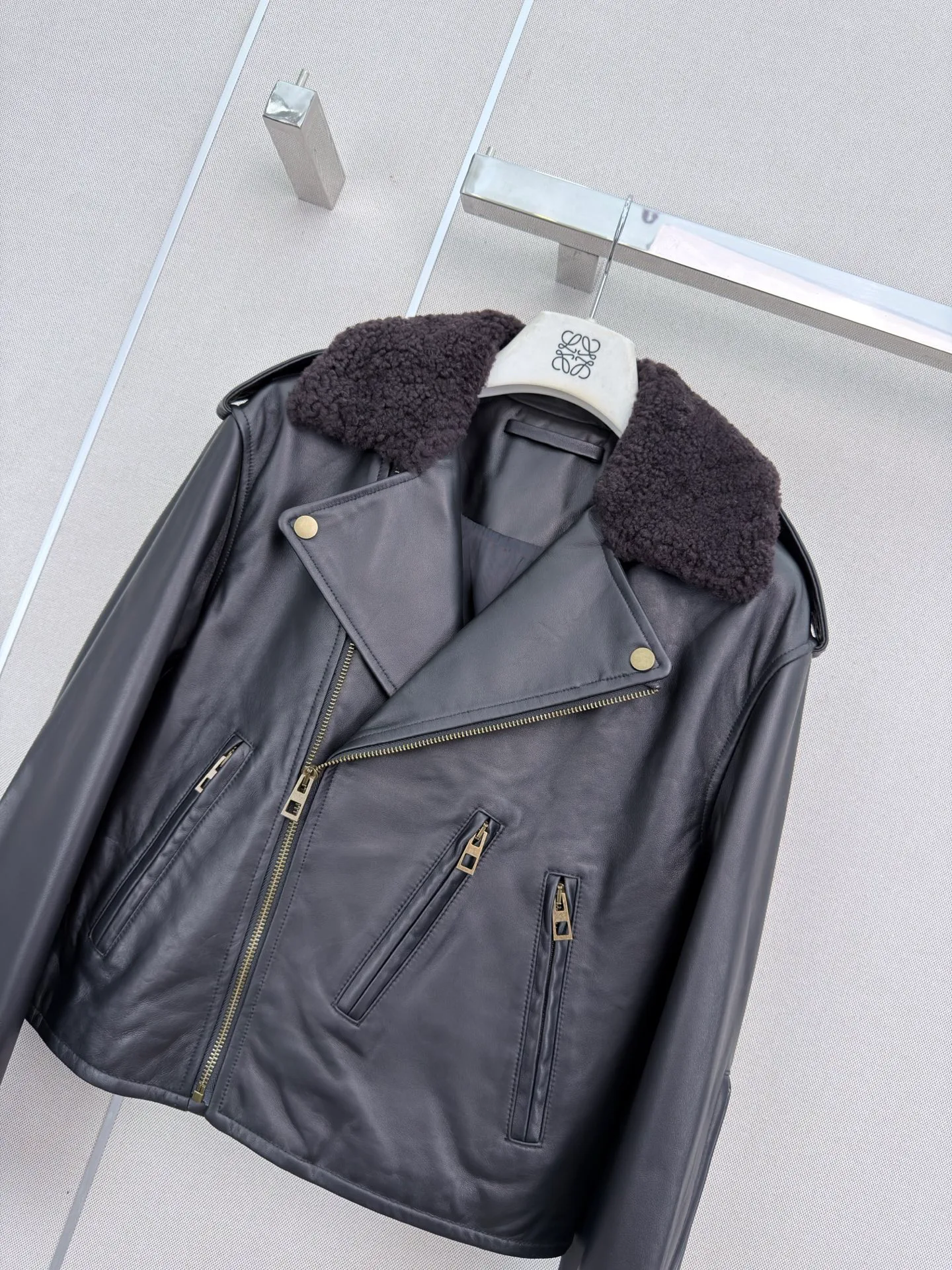 Кожаные Куртки И Дублёнки Женские Loewe 18455196