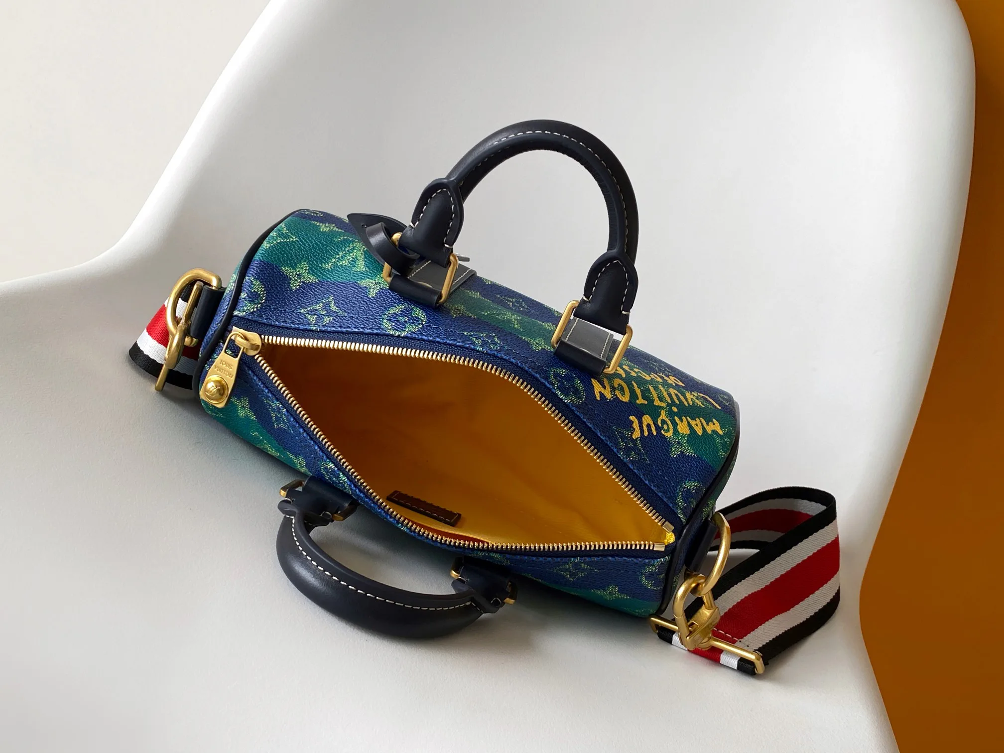 Сумки На Ремне Женские Louis Vuitton 87205