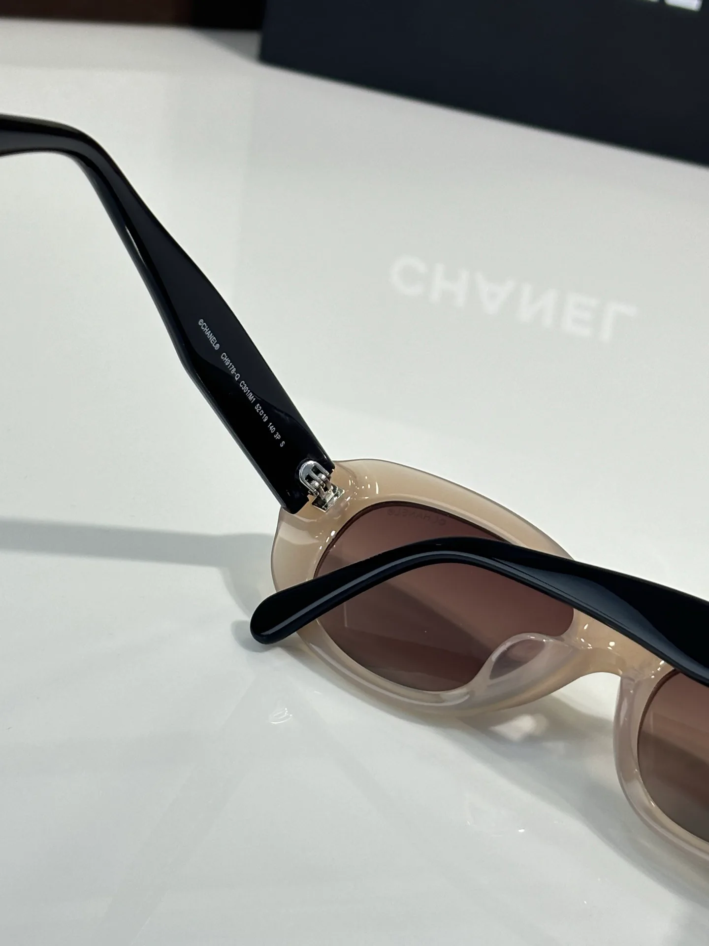 Очки Chanel 463303