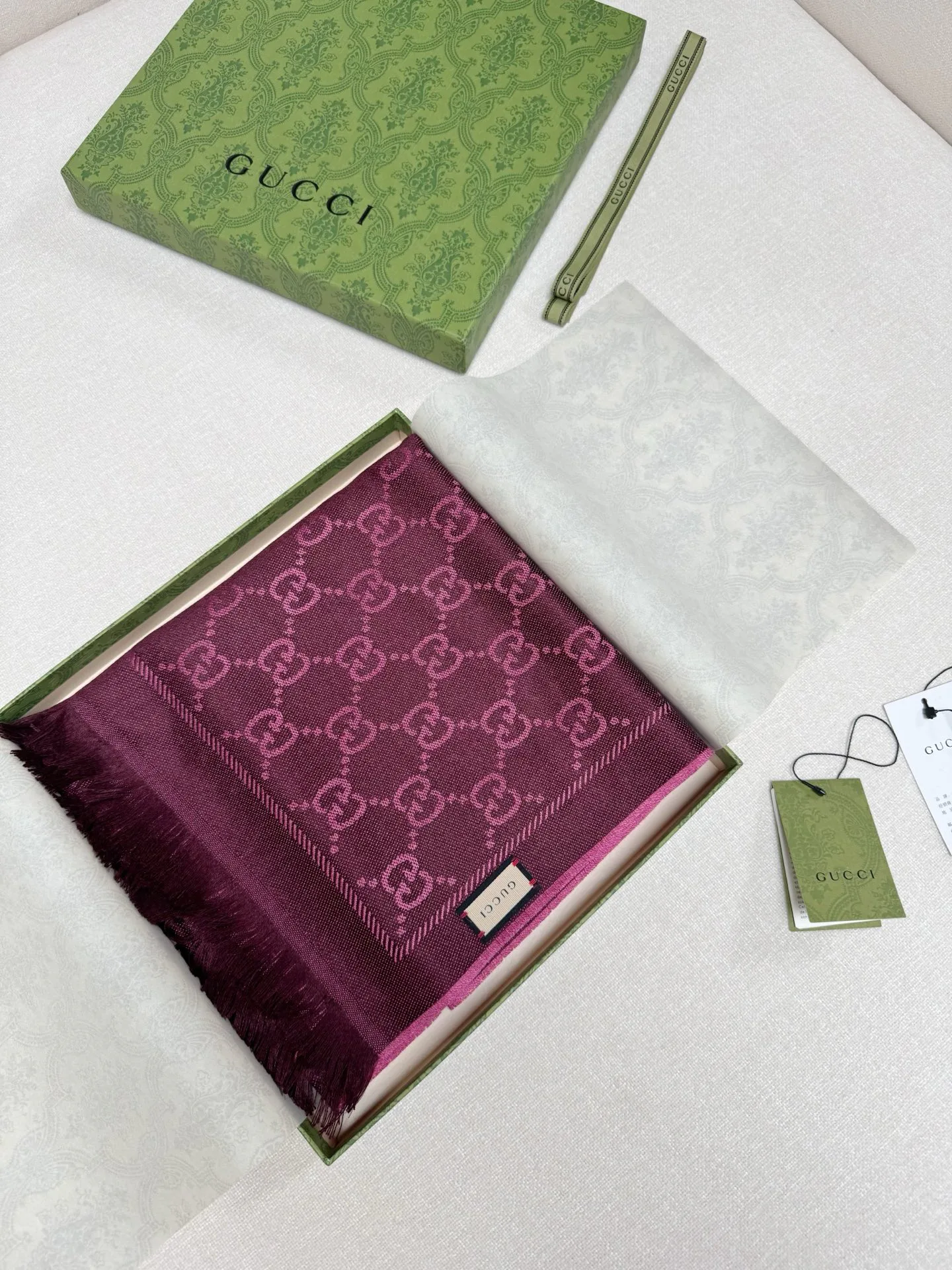 Шарфы Gucci 562867