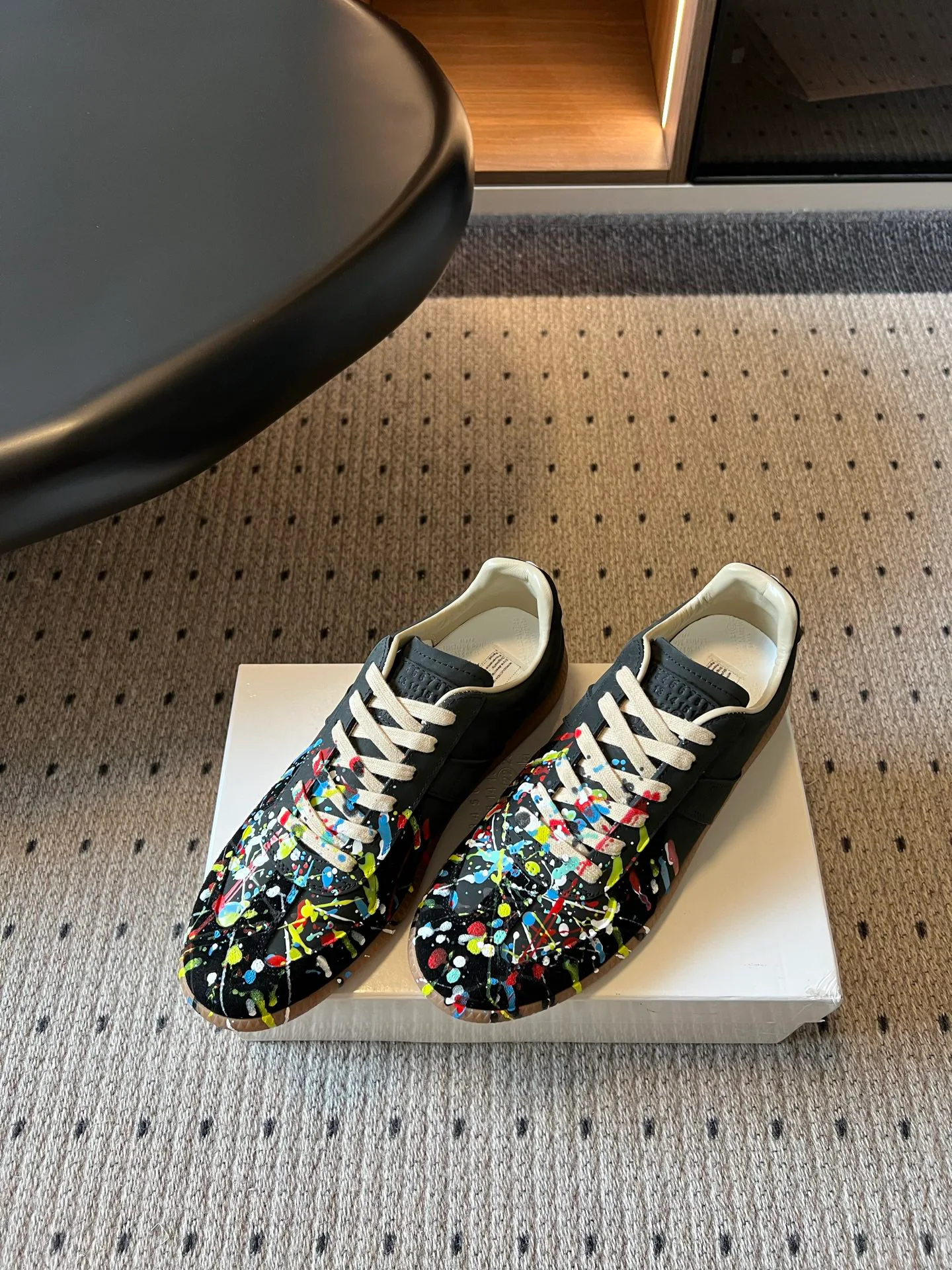 Кроссовки Женские Maison Margiela 17568905