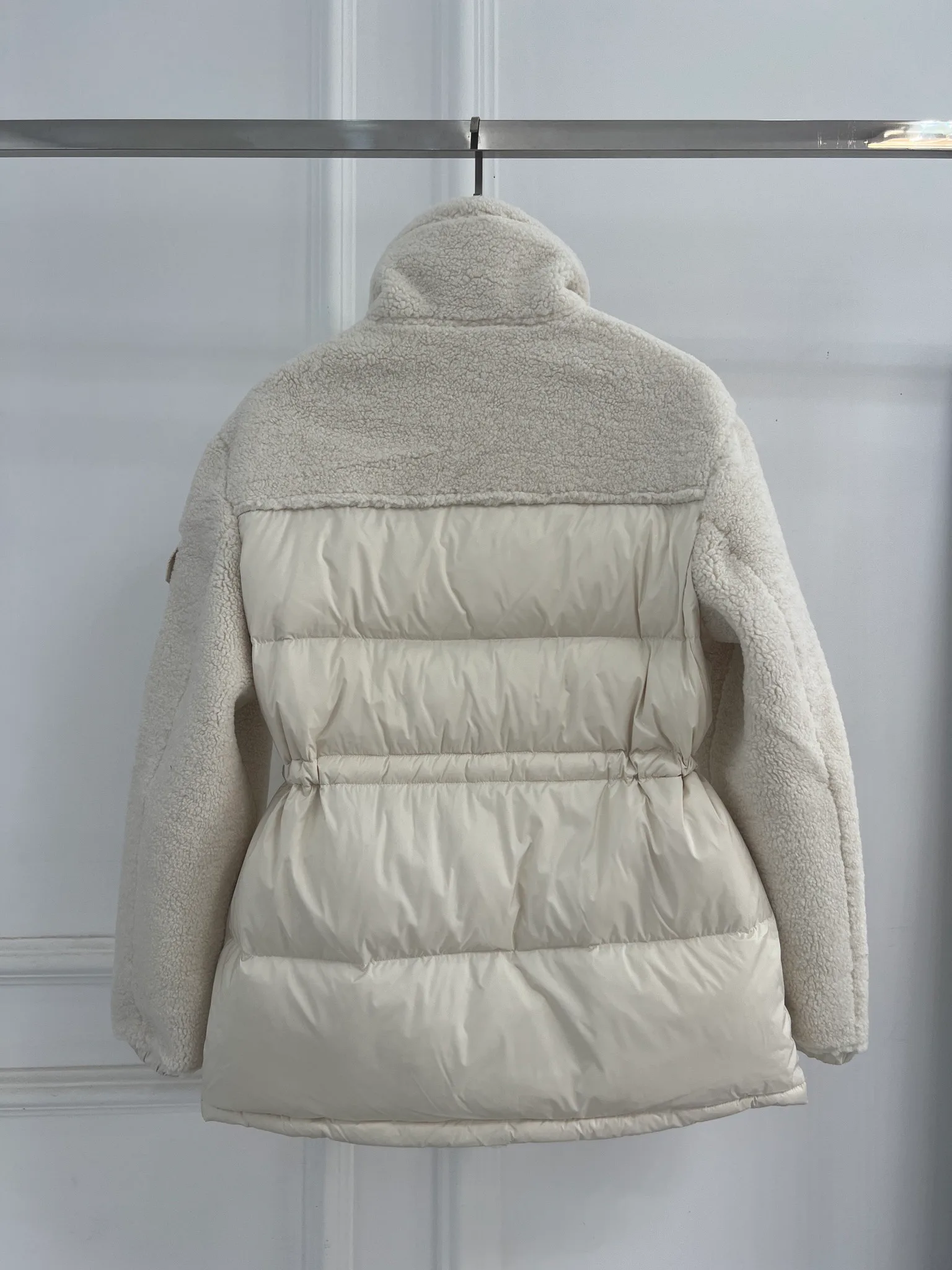 Куртки И Пуховики Женские Moncler 18415674