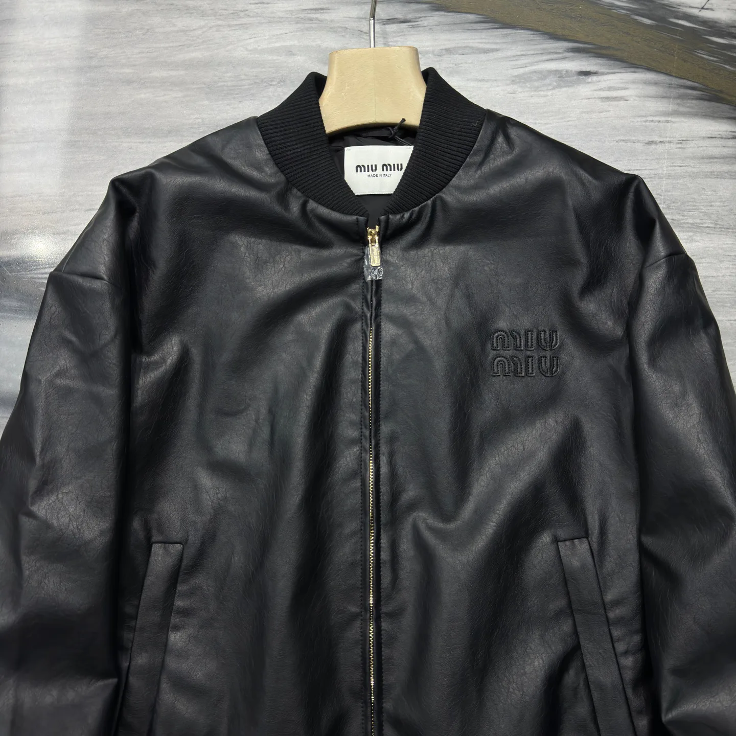 Кожаные Куртки И Дублёнки Мужские Miu Miu 4319663