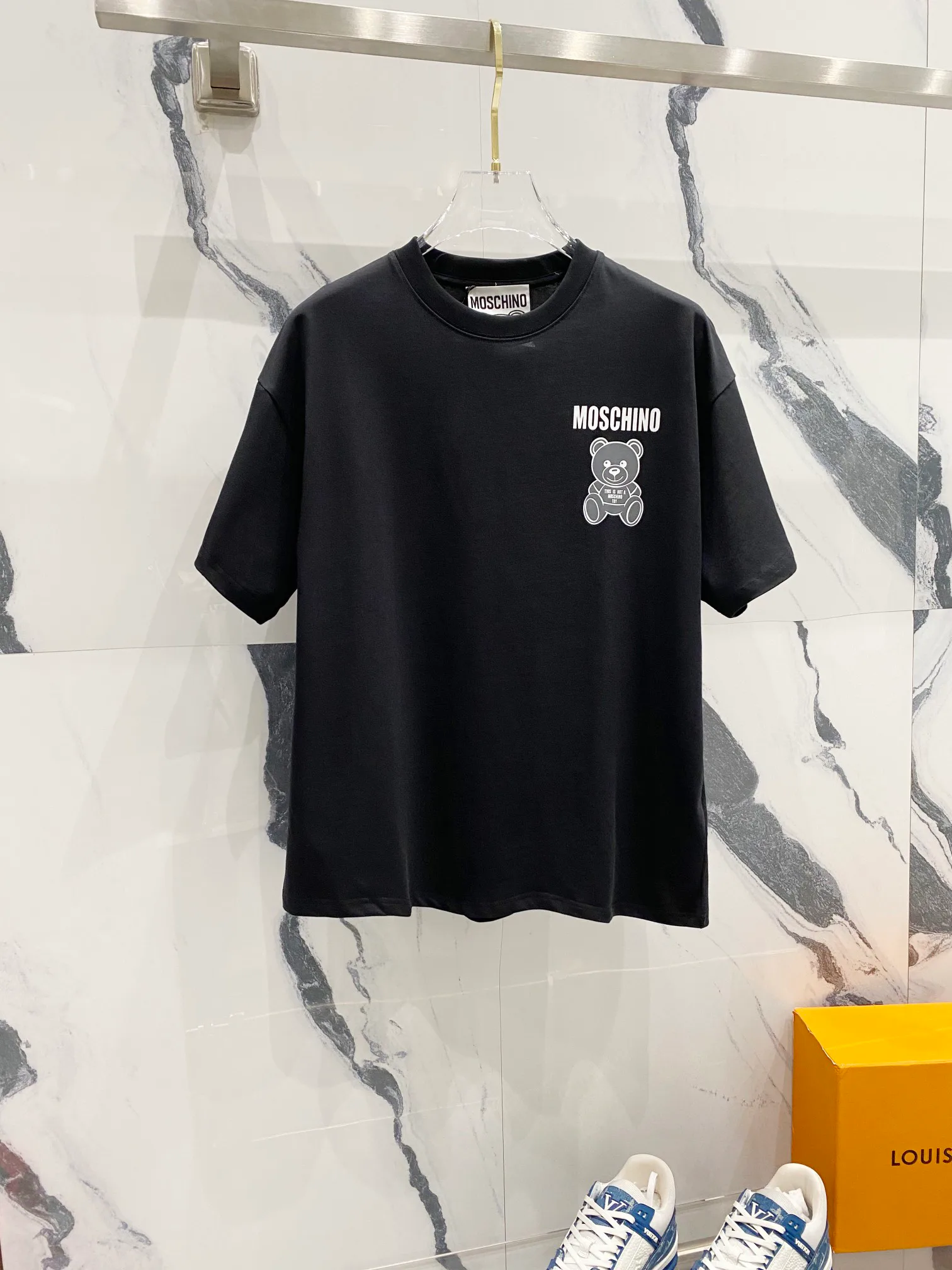 Футболки Женские Moschino 14404