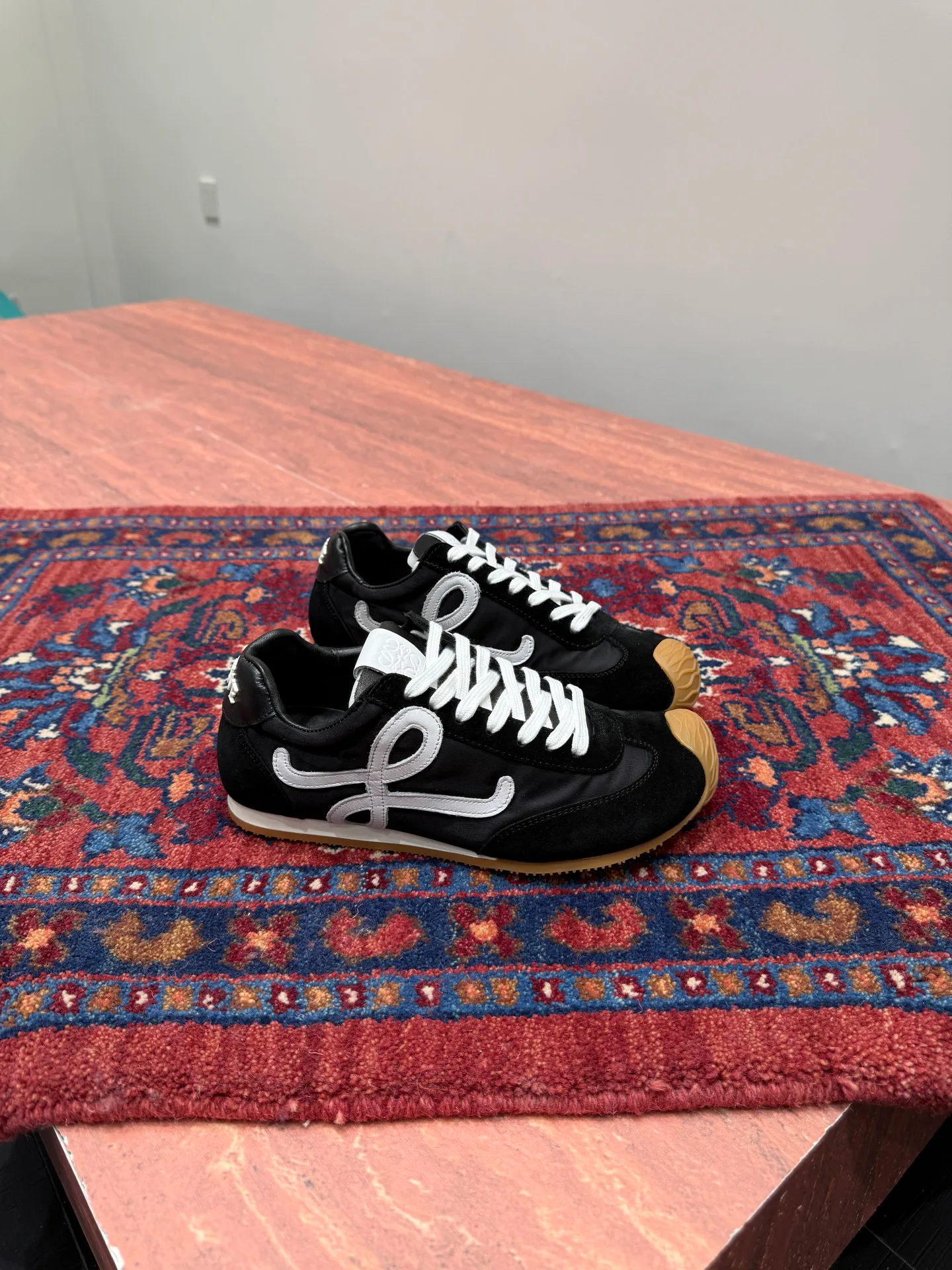 Кроссовки Женские Loewe 11250682