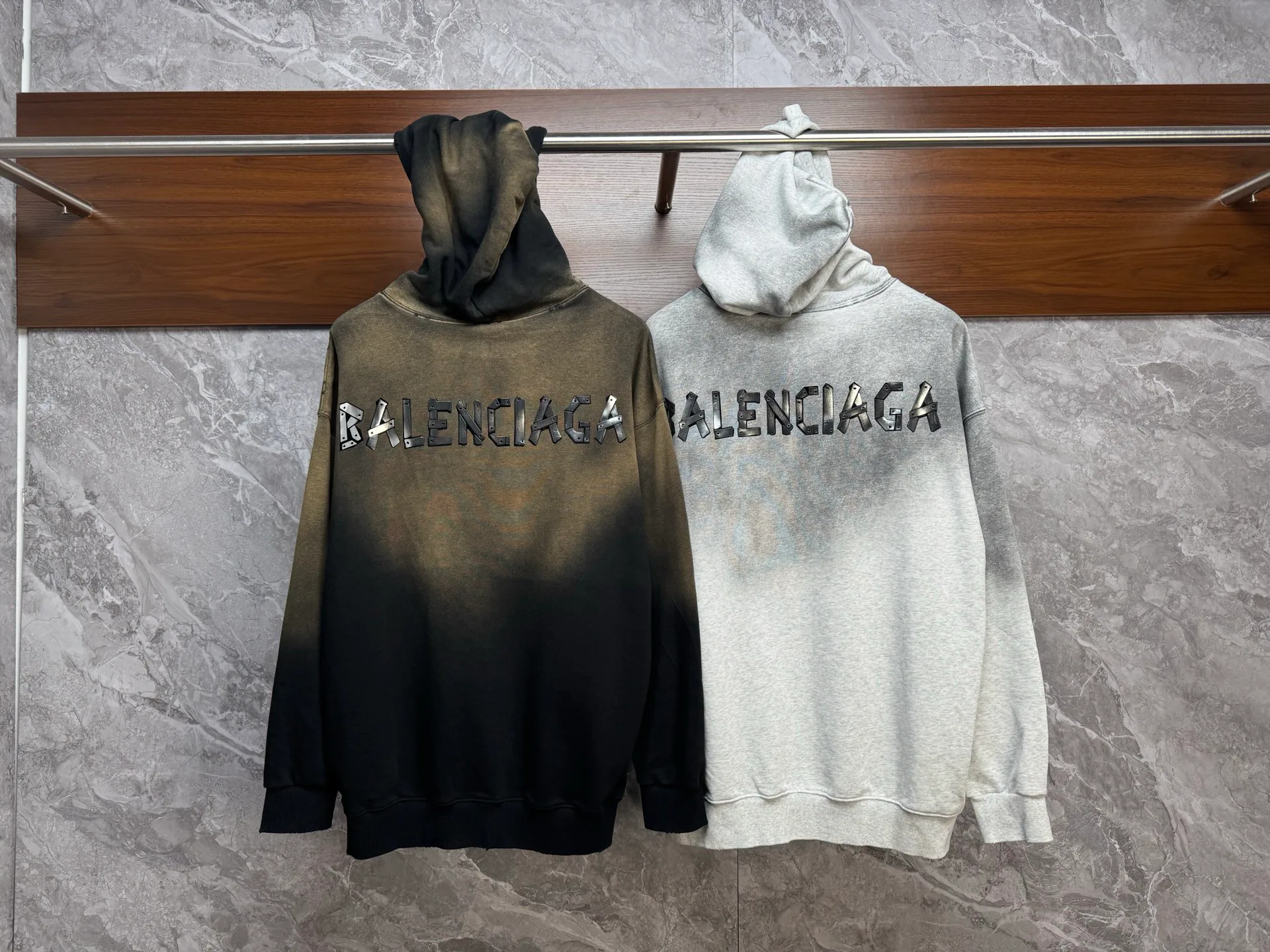 Свитшоты И Худи Женские Balenciaga 18182350