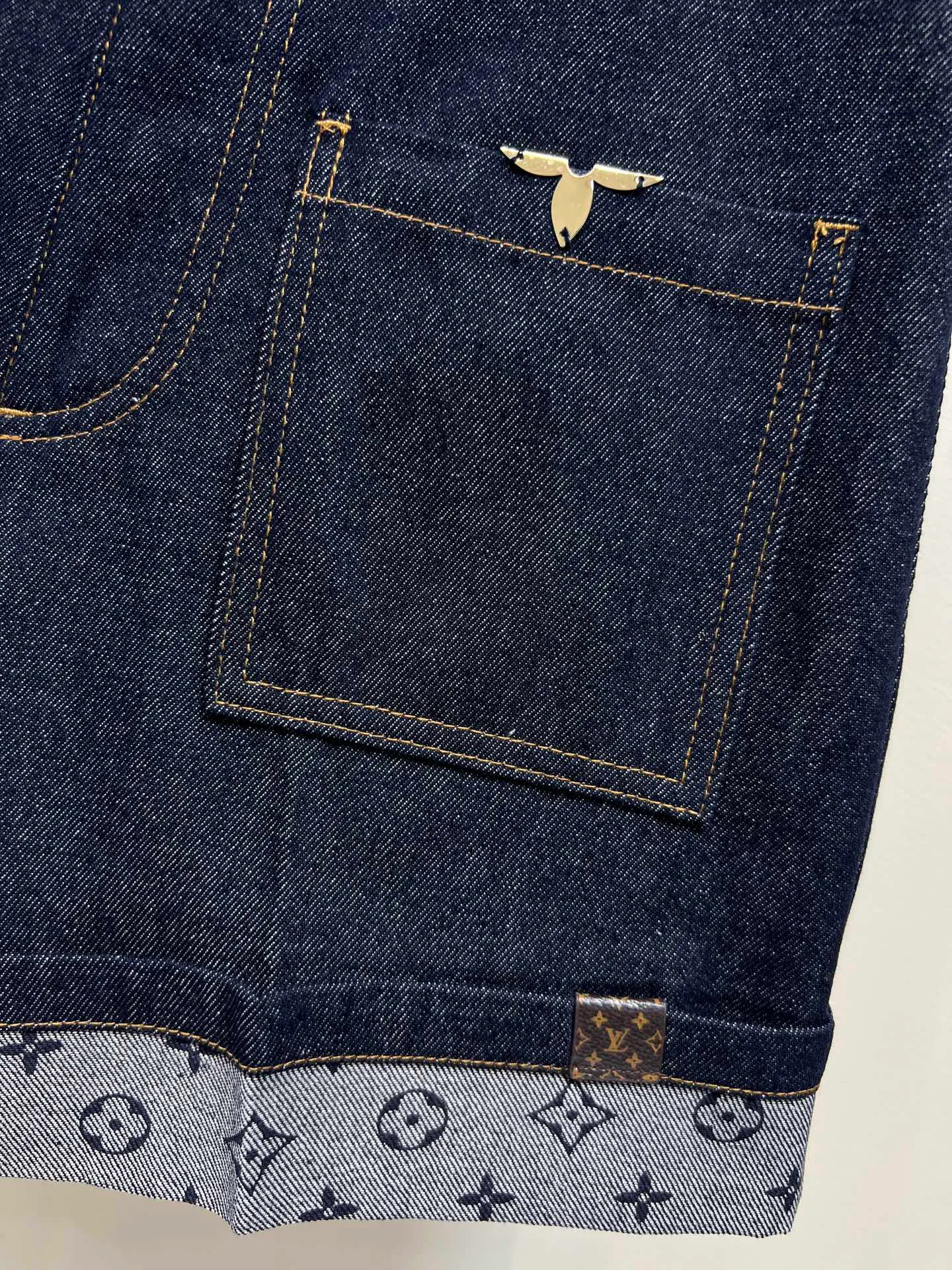 Шорты Женские Louis Vuitton 11006765