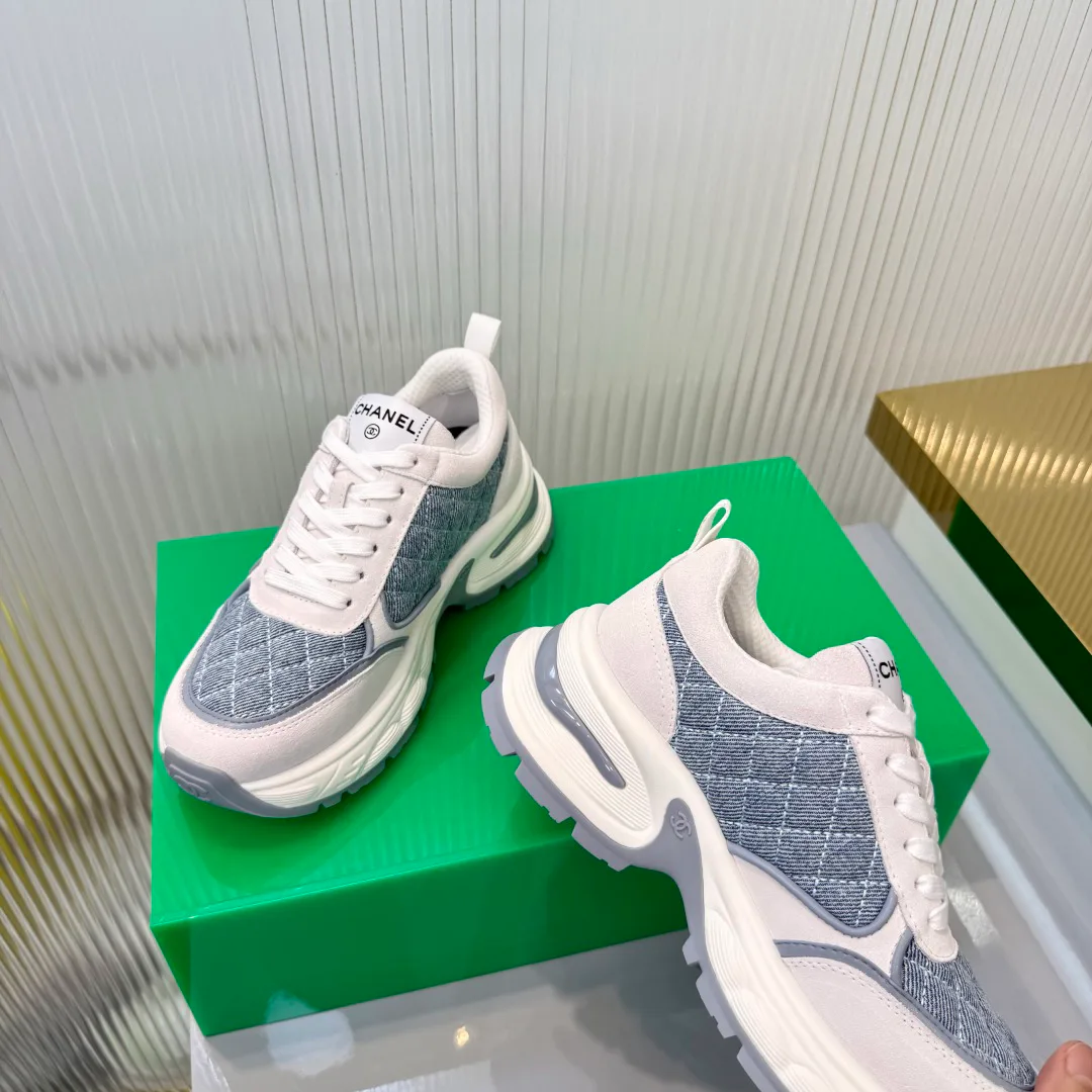 Кроссовки Женские Chanel 18366958