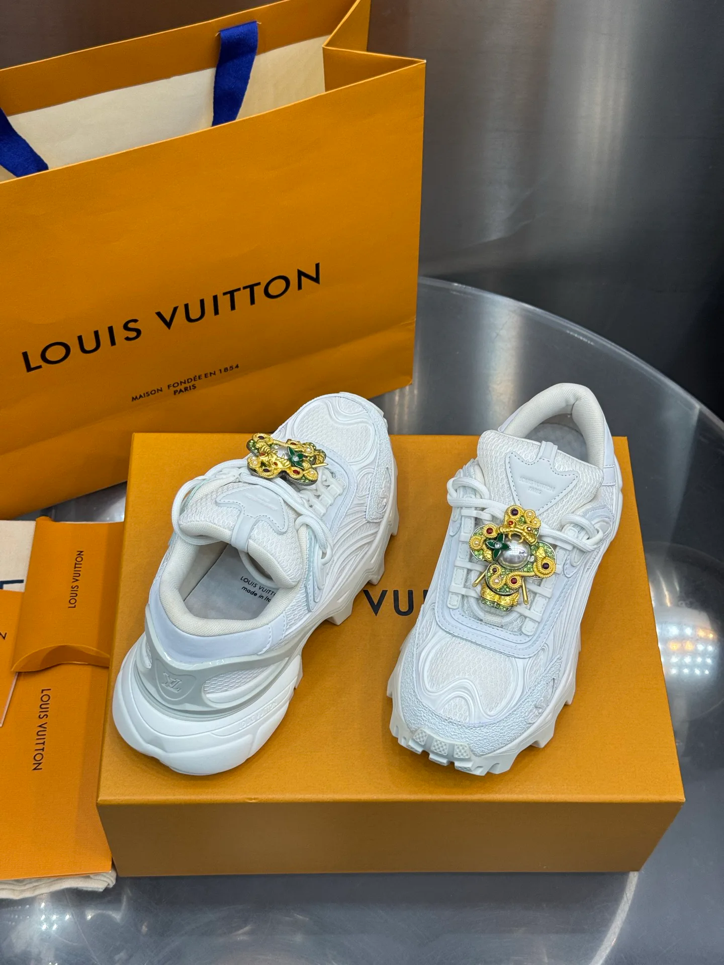 Кроссовки Женские Louis Vuitton 18202601