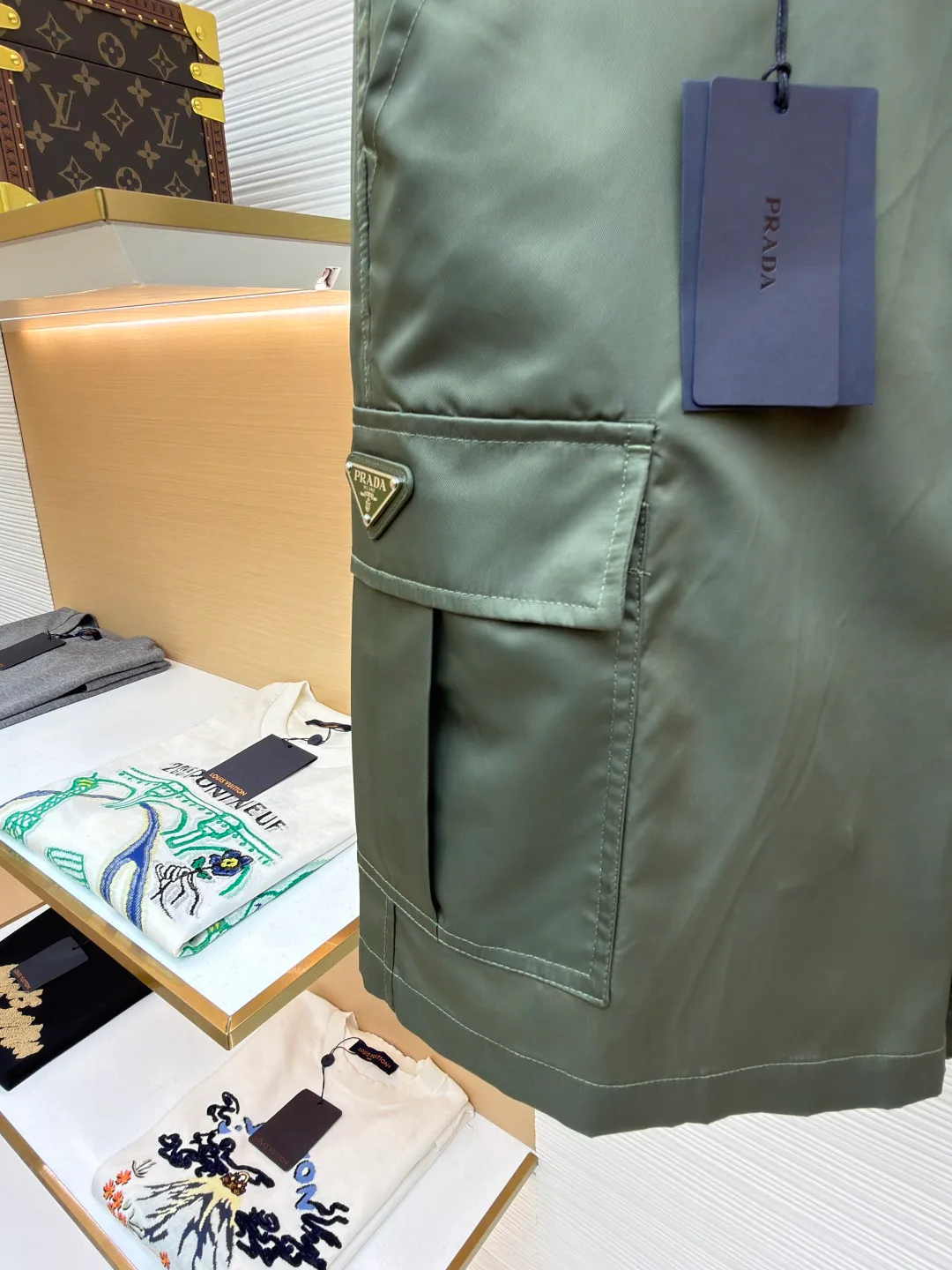 Шорты Мужские Prada 11430101