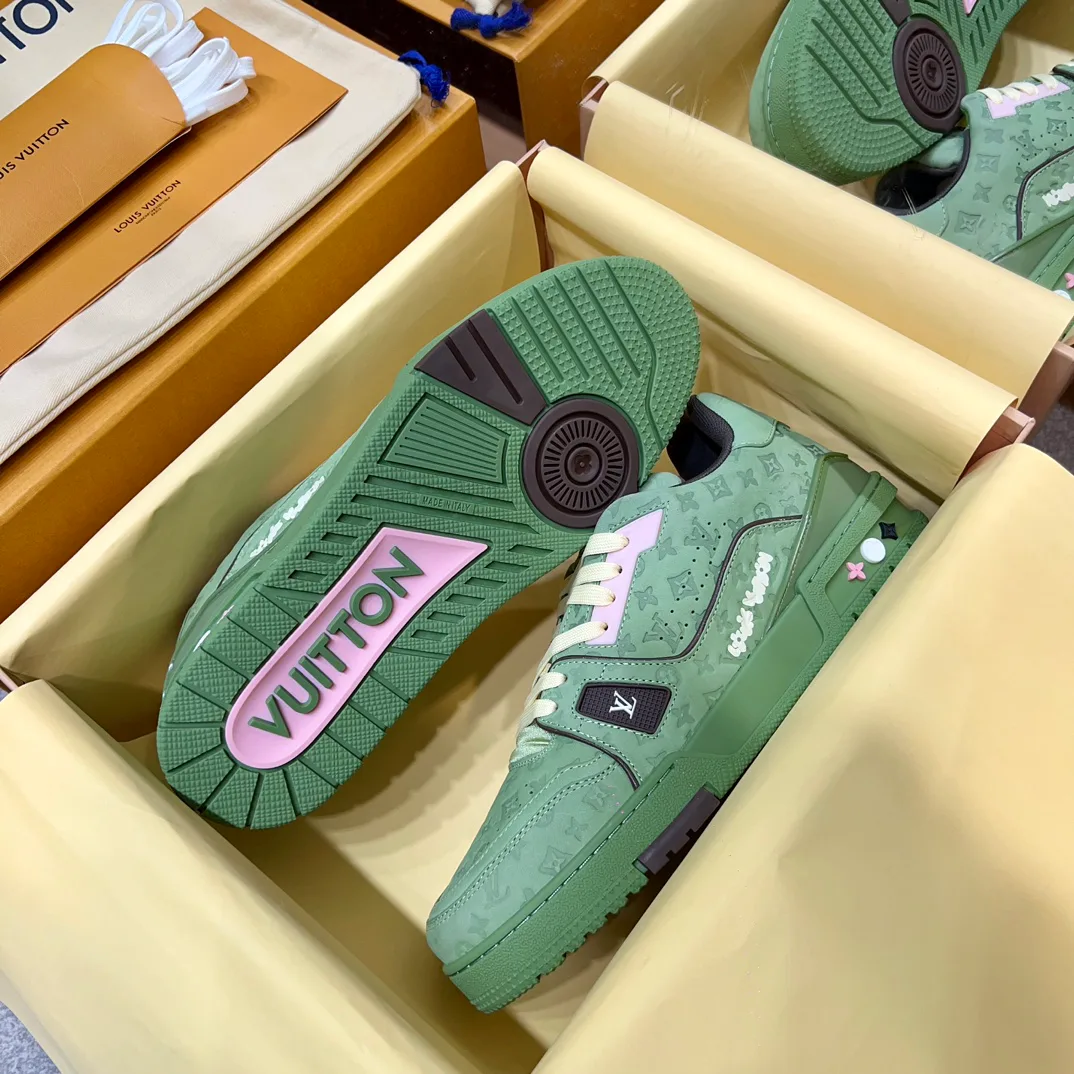 Кроссовки Женские Louis Vuitton 19953