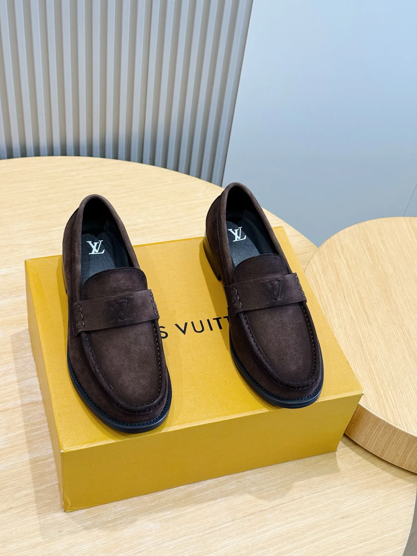 Лоферы И Туфли Мужские Louis Vuitton 18247427