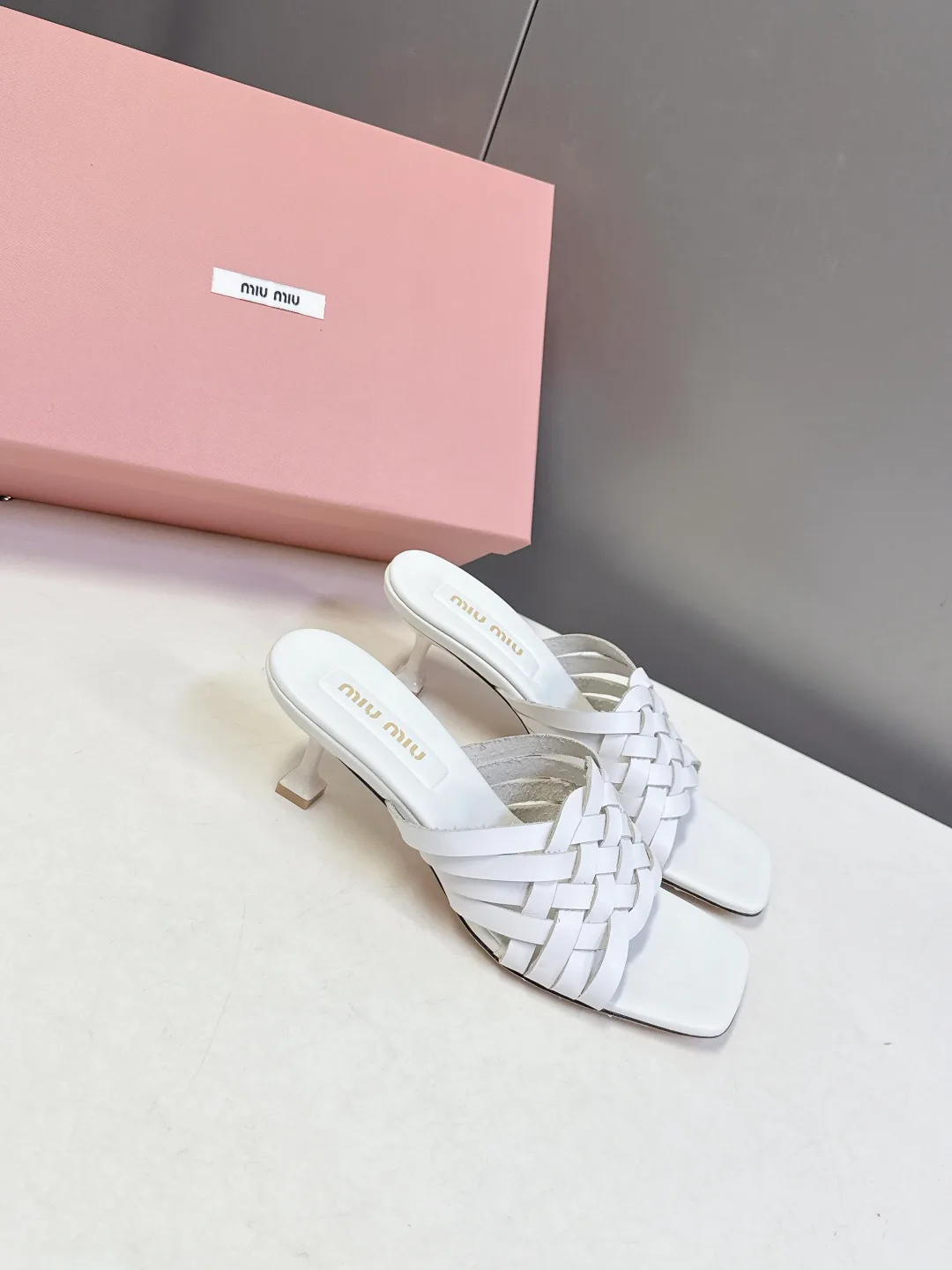 Босоножки Женские Miu Miu 1895107