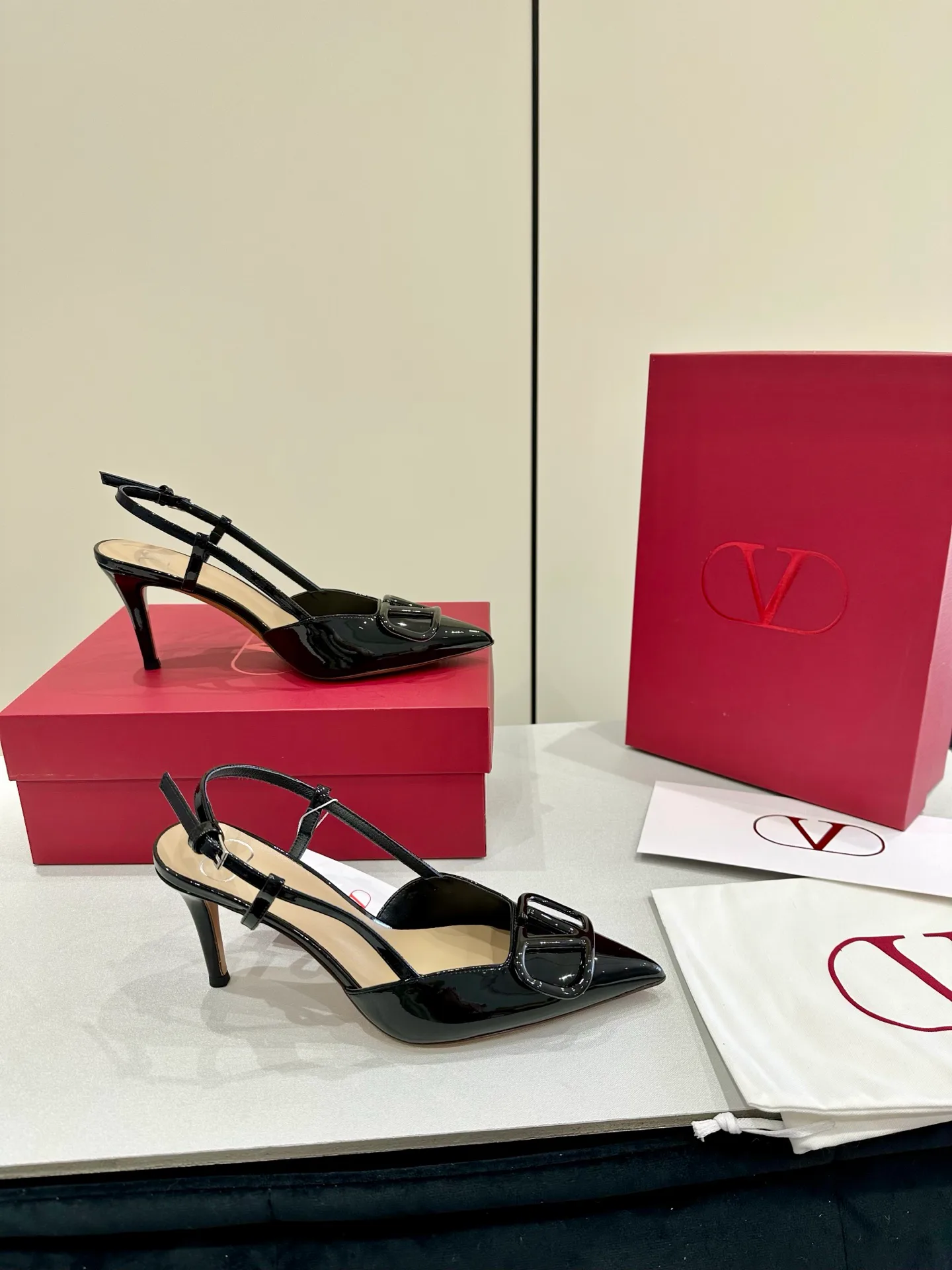 Босоножки Женские Valentino 11608857