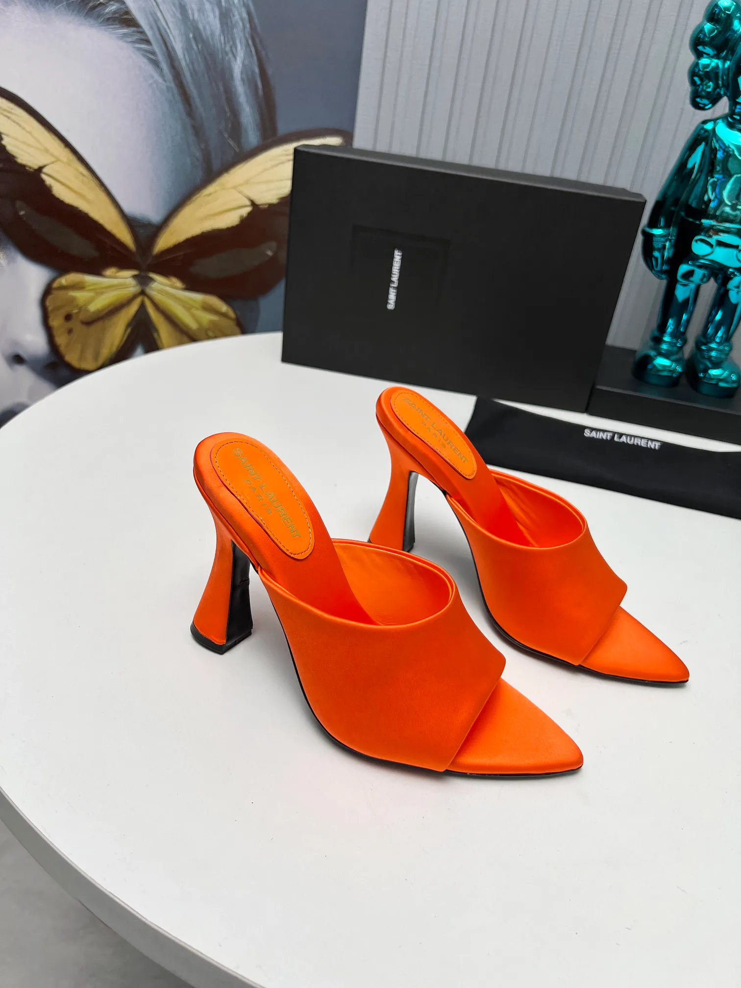 Босоножки Женские Saint Laurent 7184878