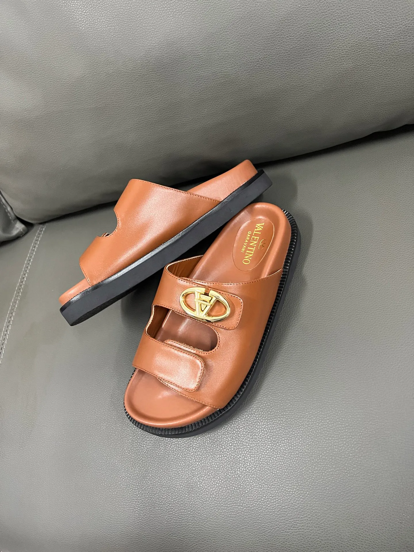 Шлепанцы Женские Valentino 29013