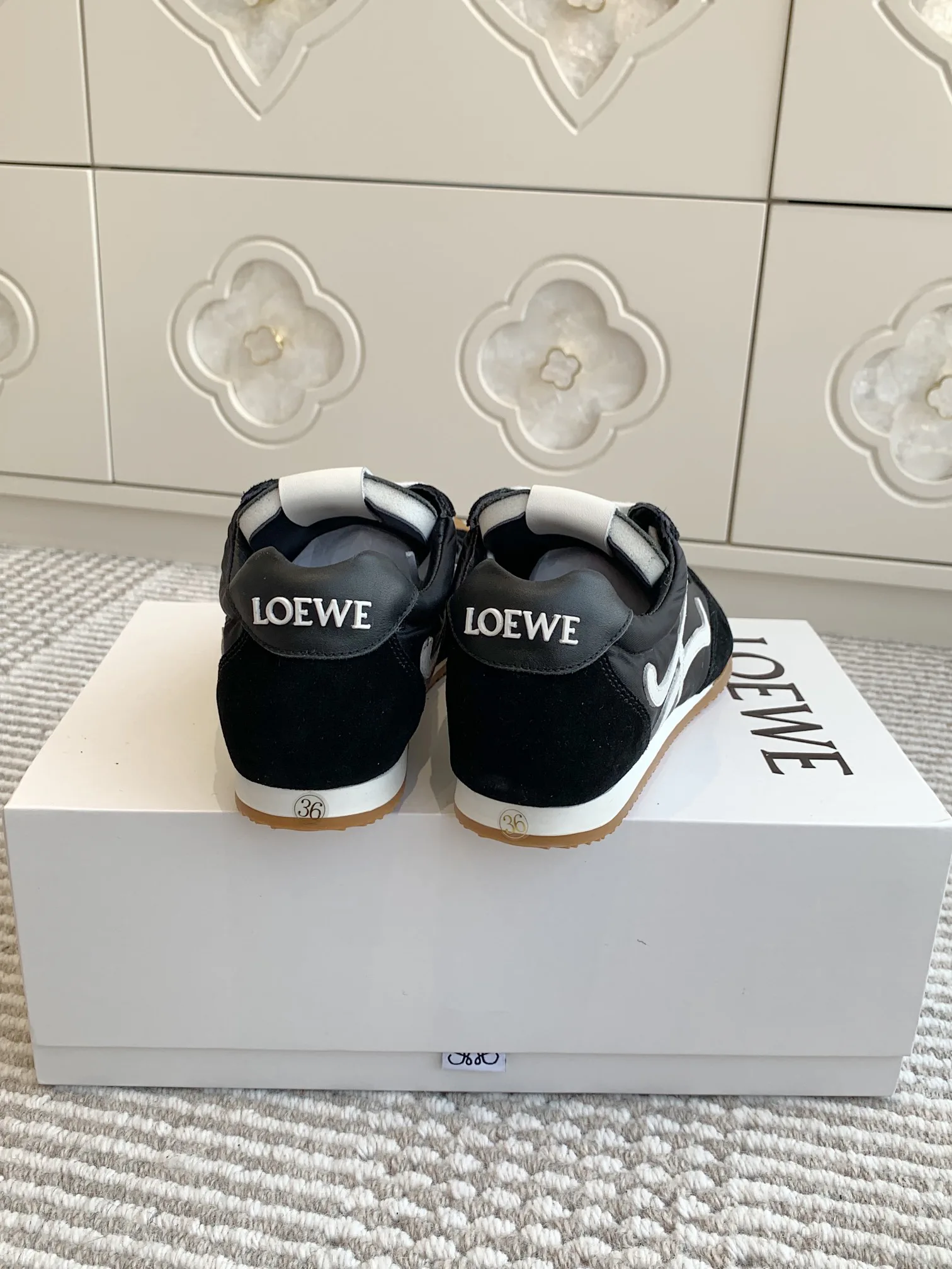 Кроссовки Женские Loewe 5202