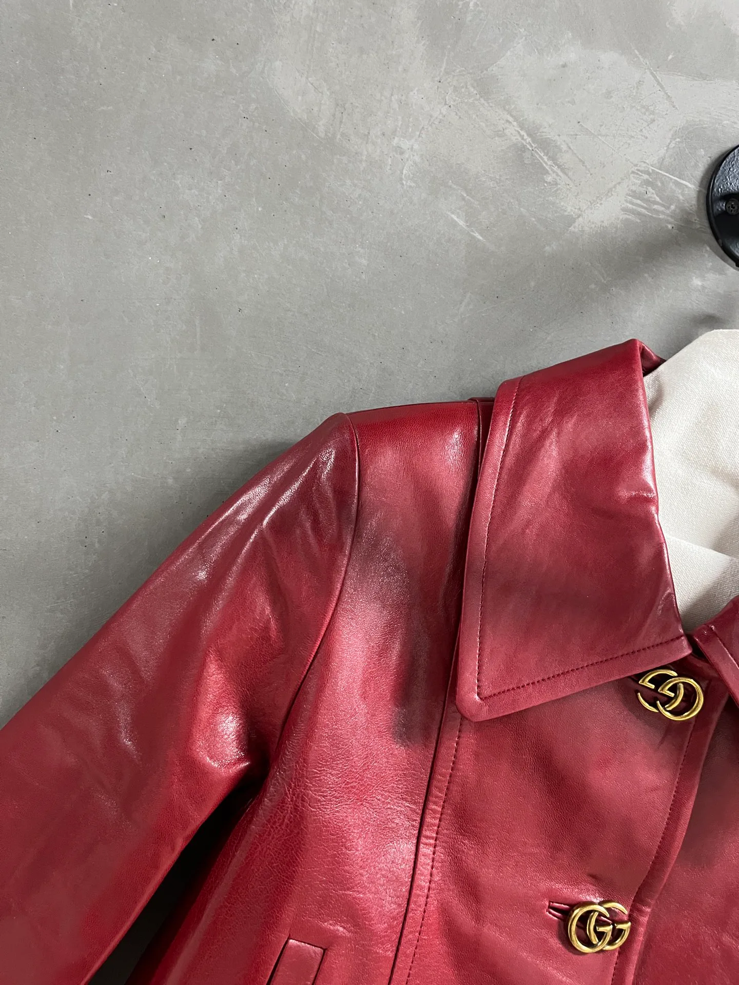 Кожаные Куртки И Дублёнки Женские Gucci 18172648