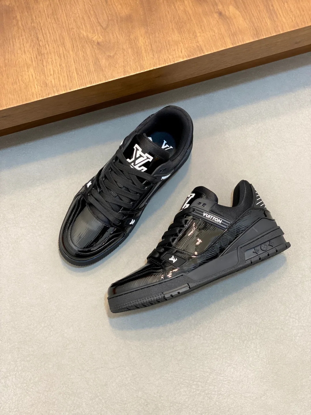 Кроссовки Мужские Louis Vuitton 860670