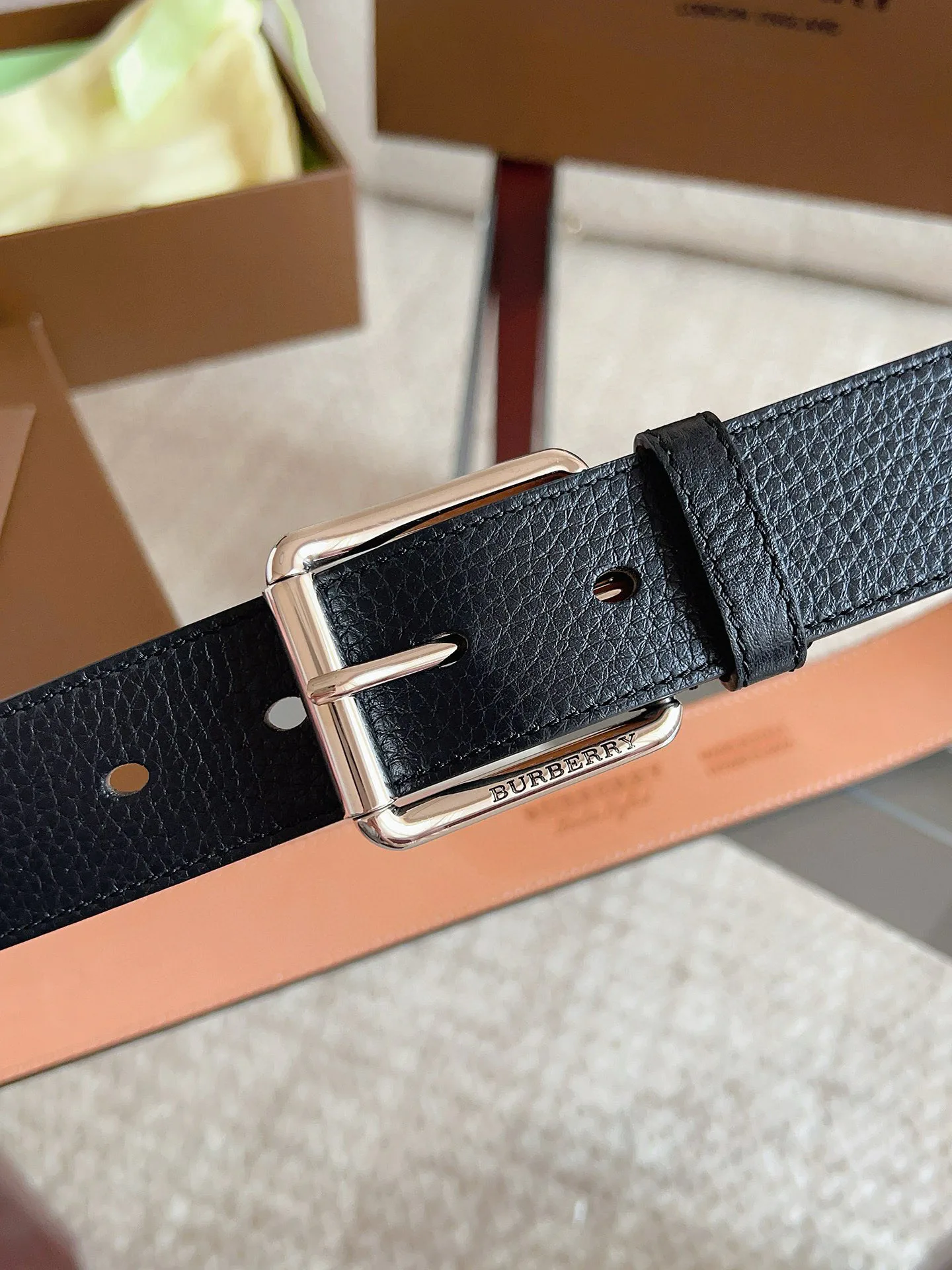 Ремни Burberry 11648719