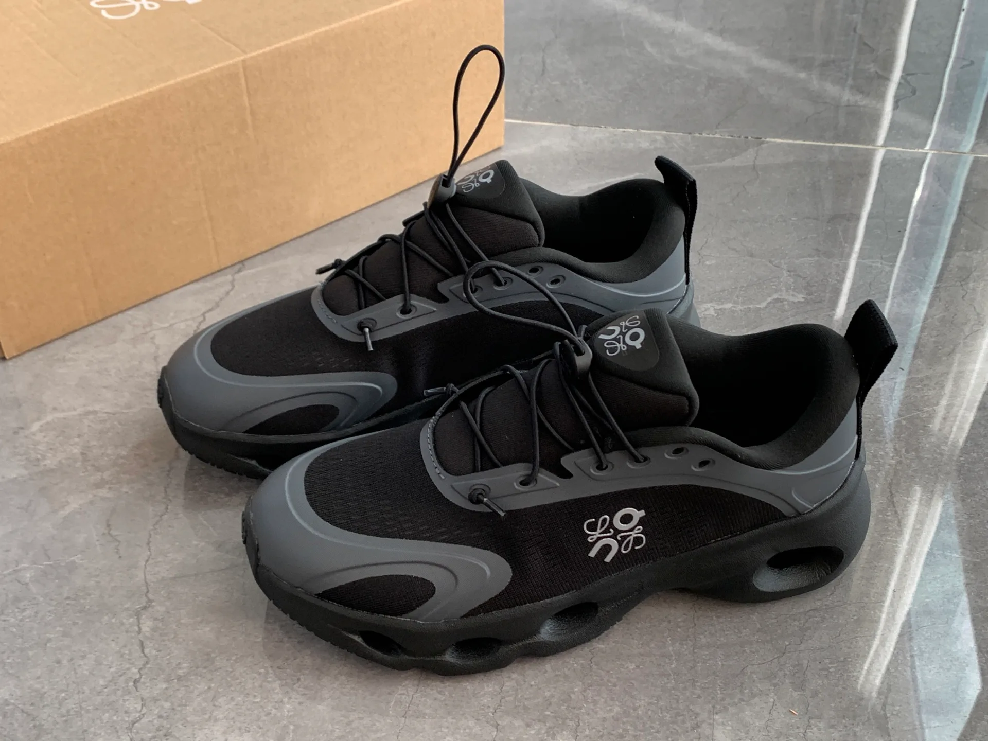 Кроссовки Женские Loewe 173525