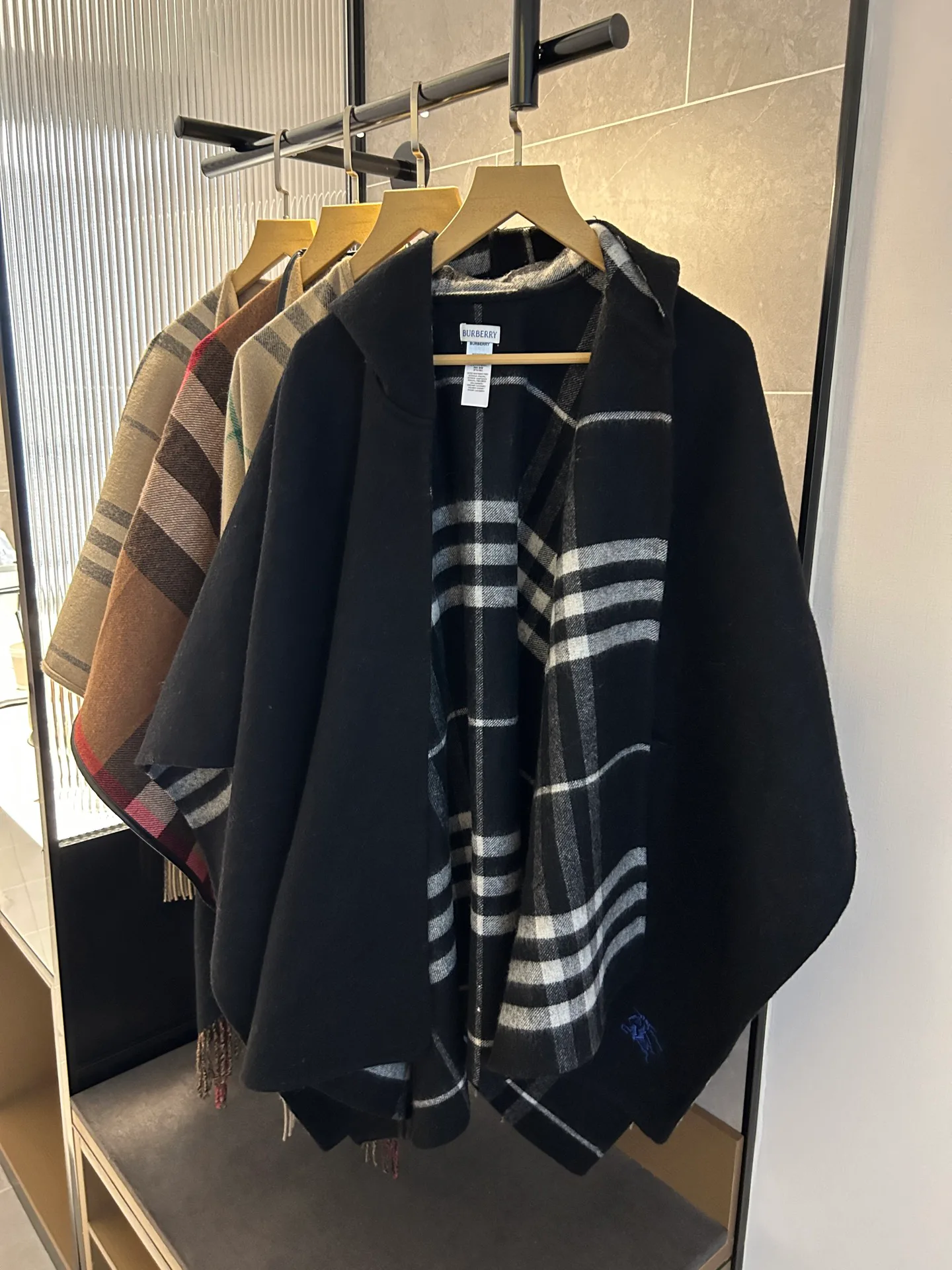 Пальто Женские Burberry 18507457