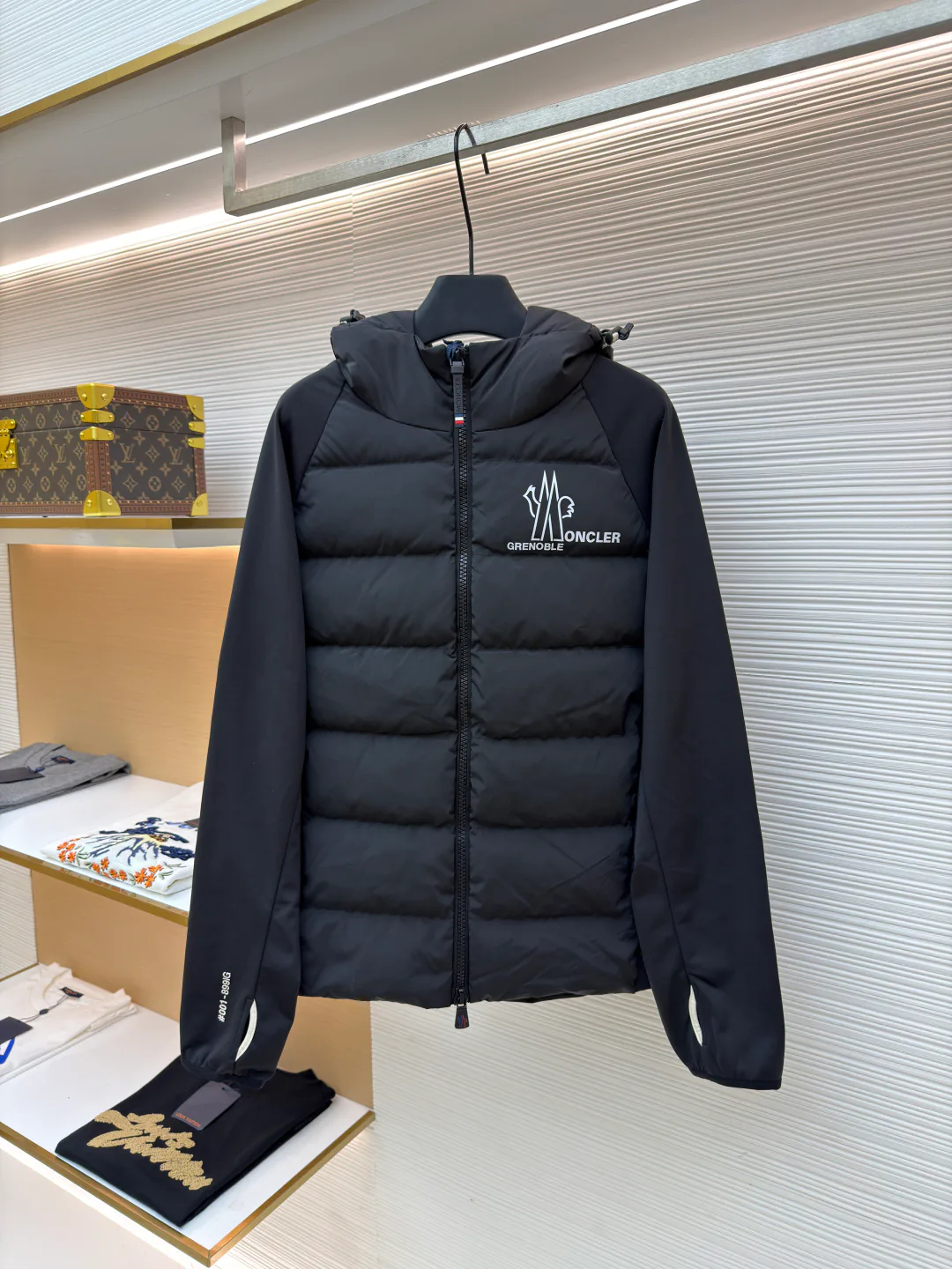 Куртки И Пуховики Мужские Moncler 8973499