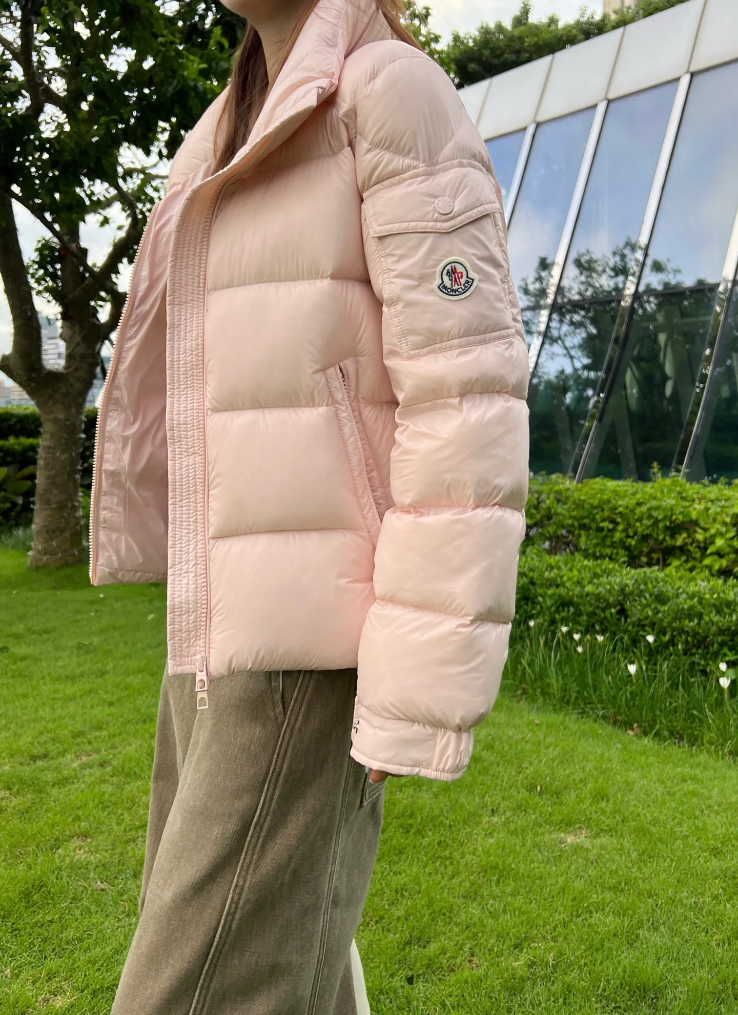 Куртки И Пуховики Женские Moncler 18710730