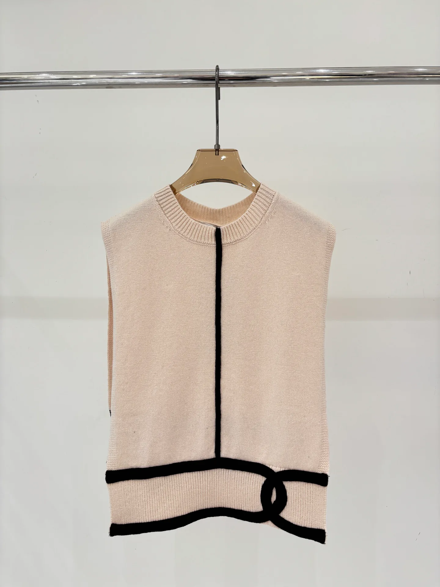Жилеты Женские Chanel 11540378