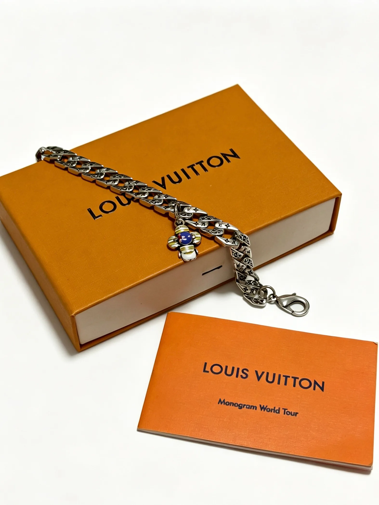 Бижутерия Louis Vuitton 18458380