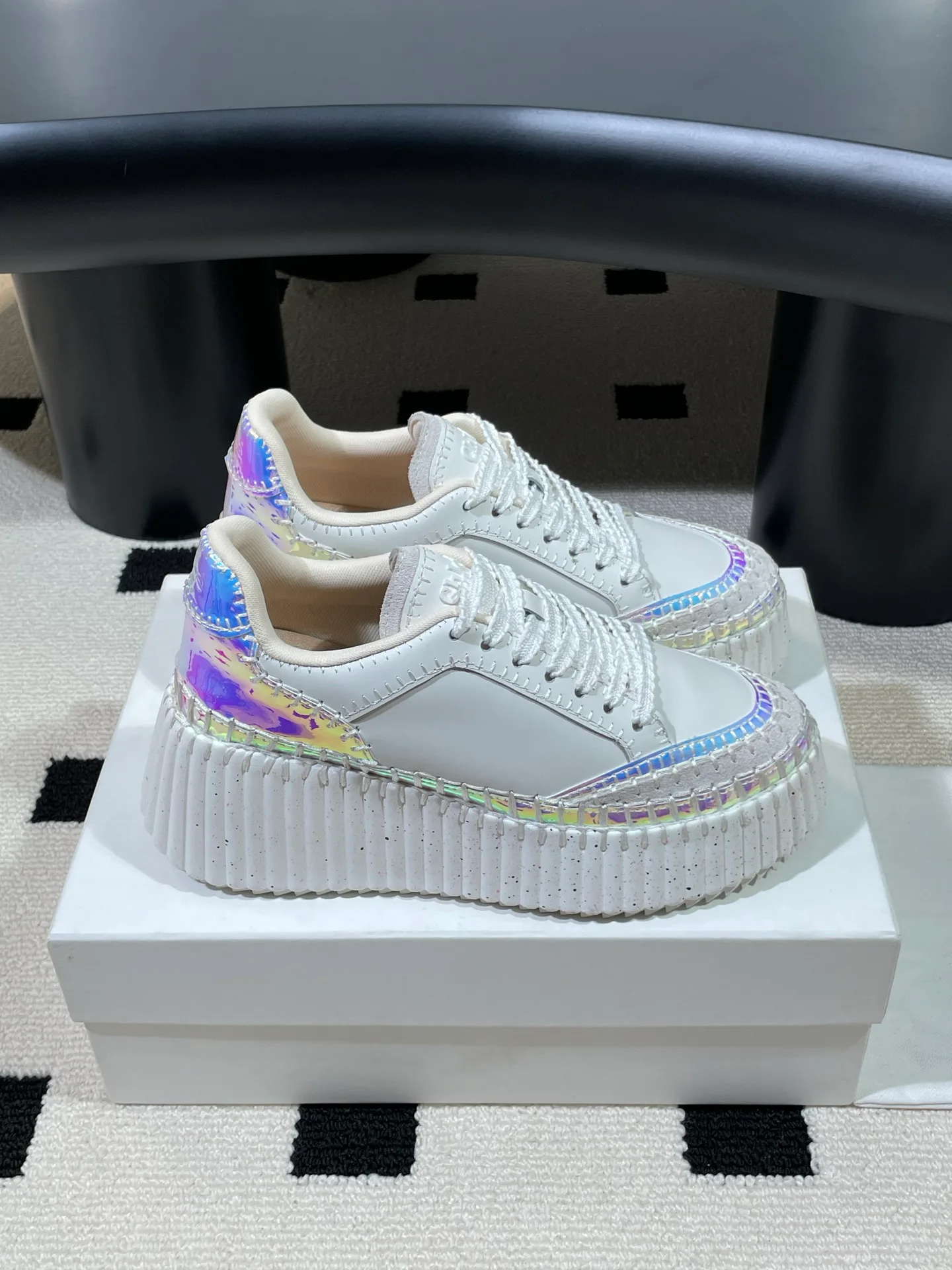 Кроссовки Женские Chloe 1511769
