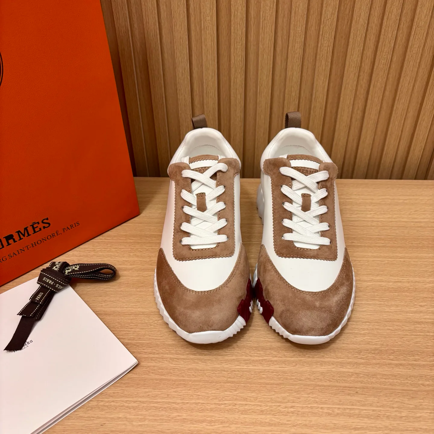Кроссовки Женские Louis Vuitton 18438925
