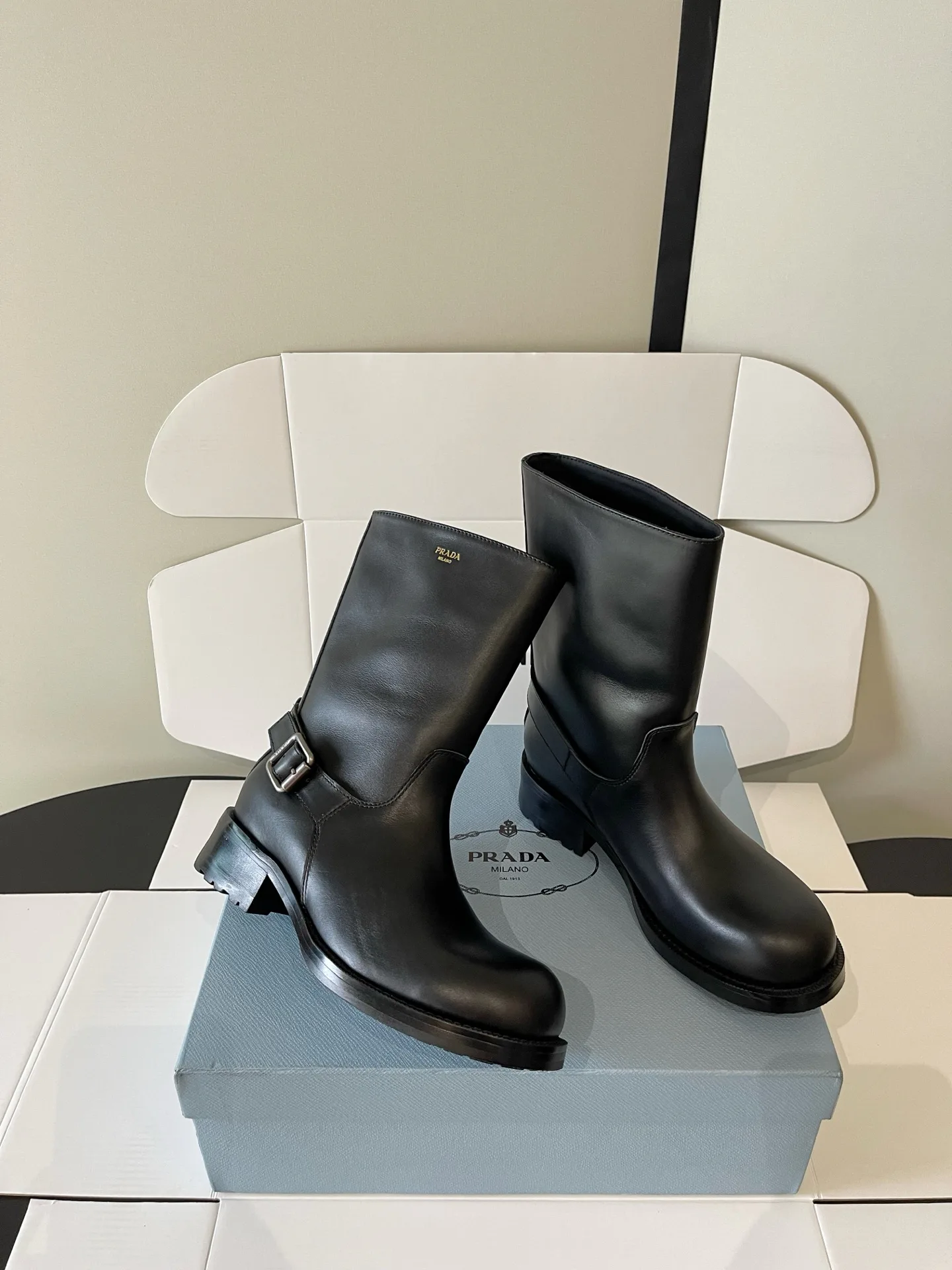 Сапоги Женские Prada 18092747