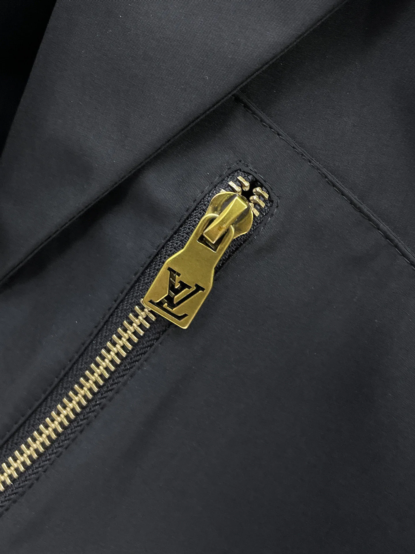 Куртки И Пуховики Мужские Louis Vuitton 9352339