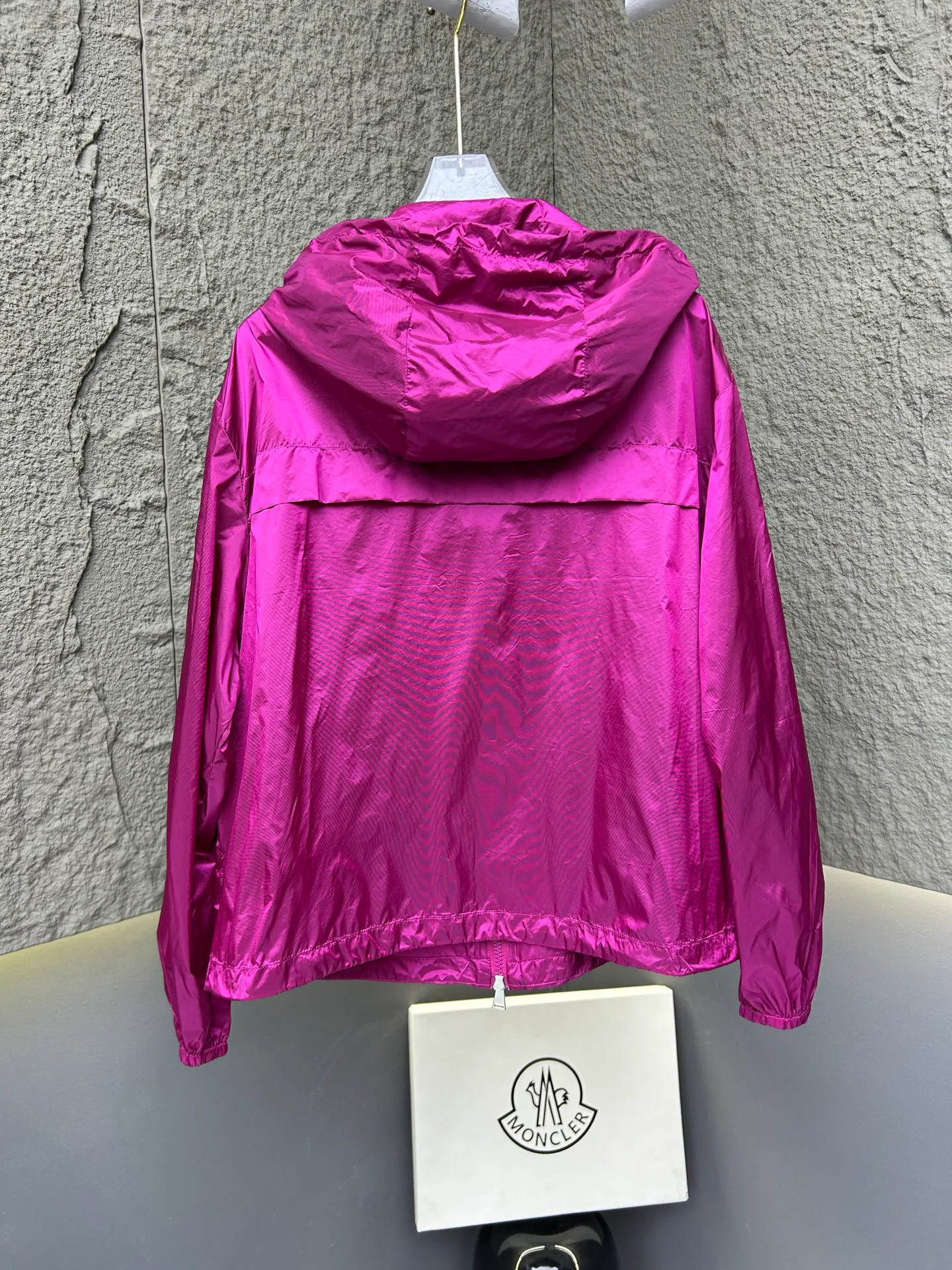 Куртки И Пуховики Женские Moncler 11862660