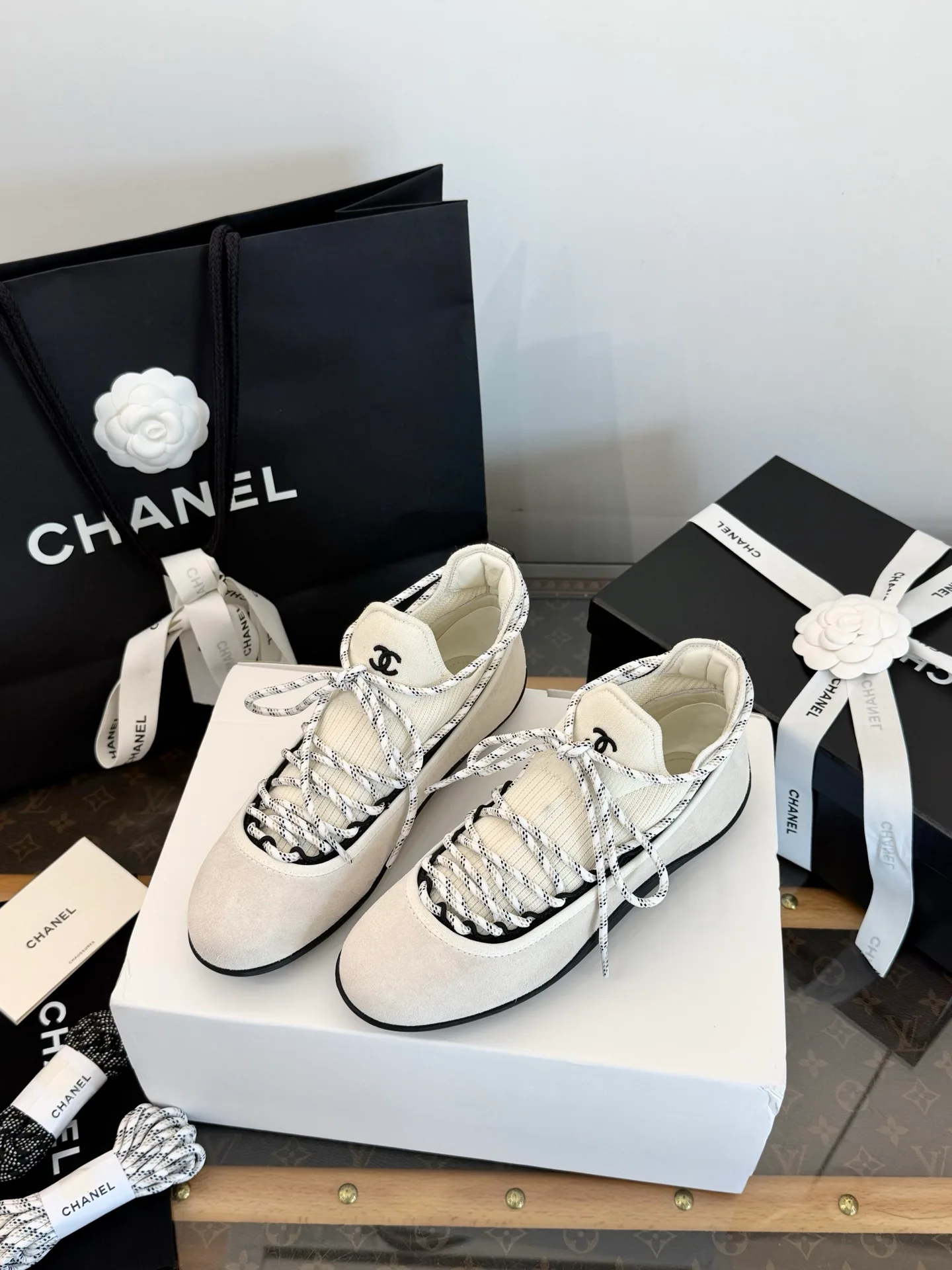 Кроссовки Женские Chanel 19259354