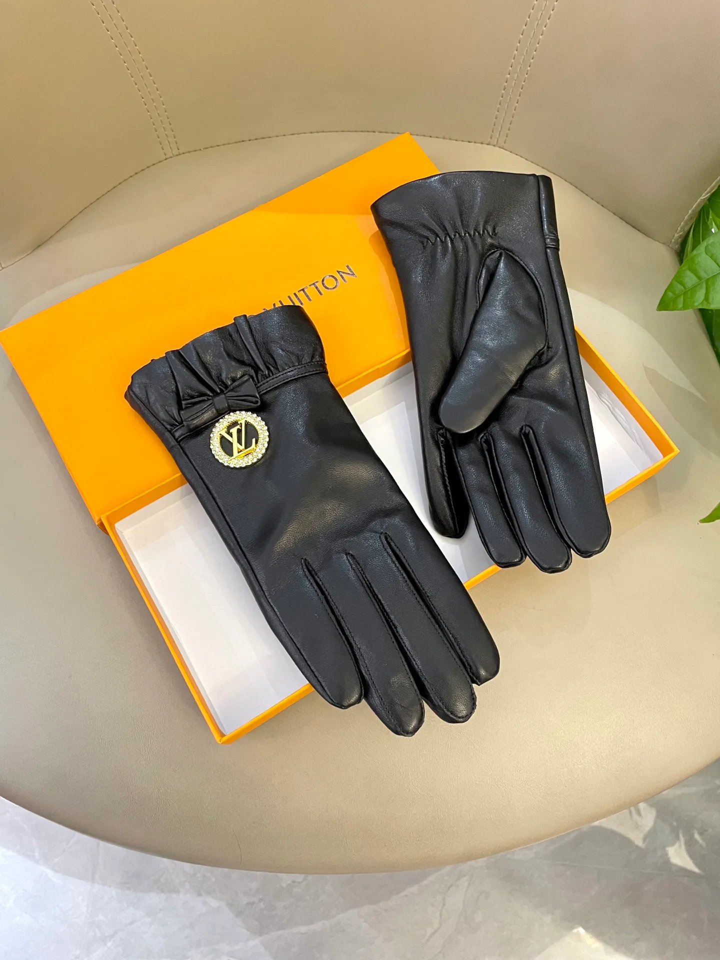 Перчатки Louis Vuitton 785707