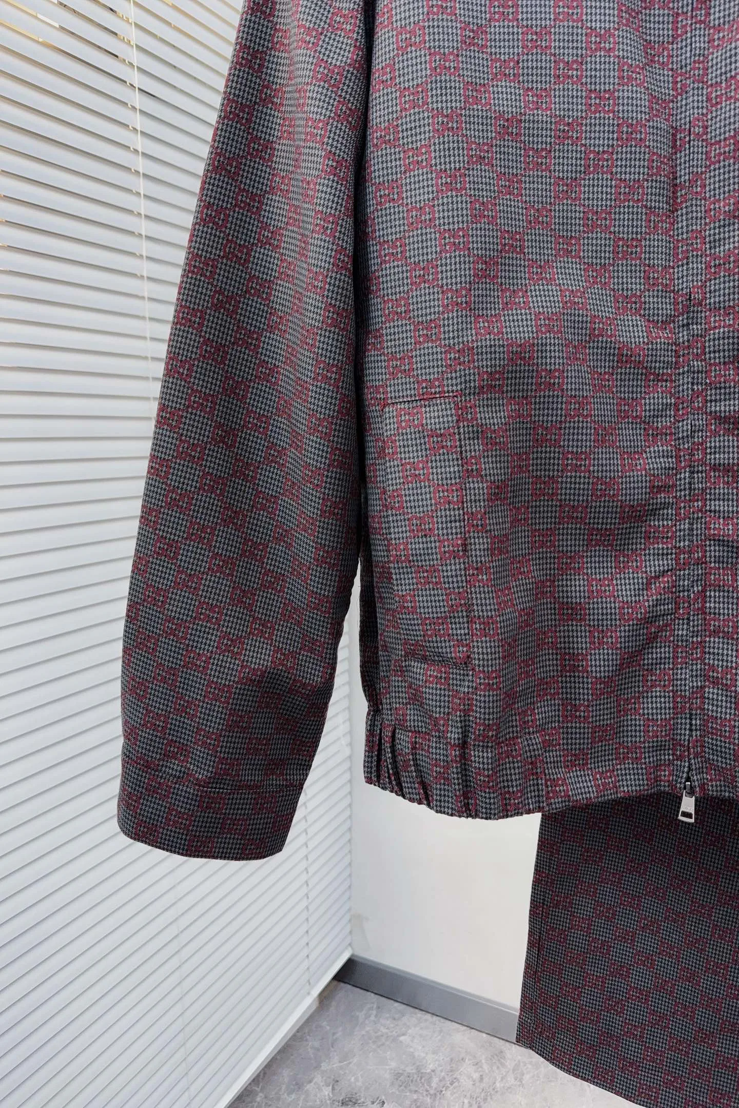 Куртки И Пуховики Мужские Gucci 11683993