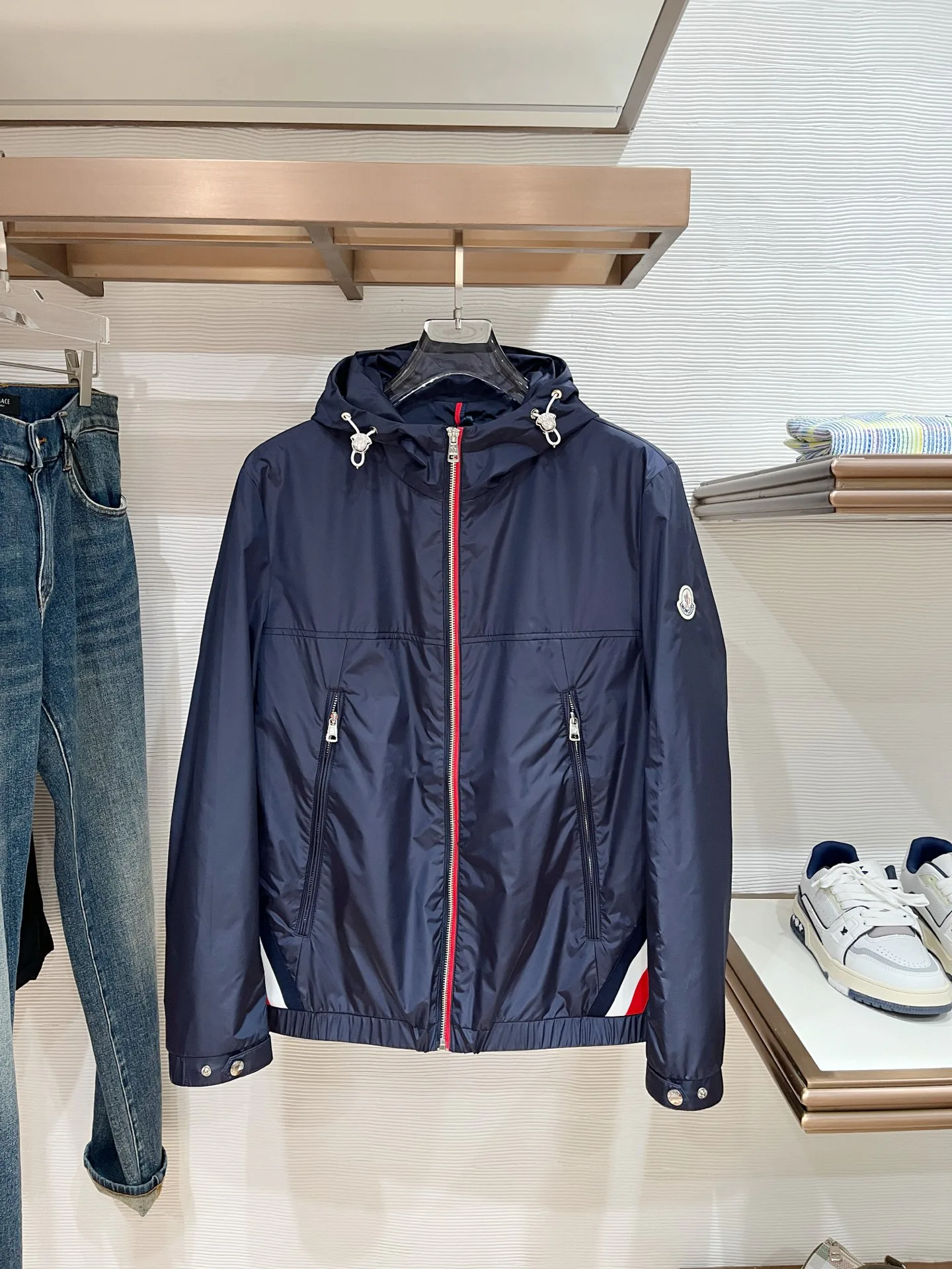 Куртки И Пуховики Мужские Moncler 11392198