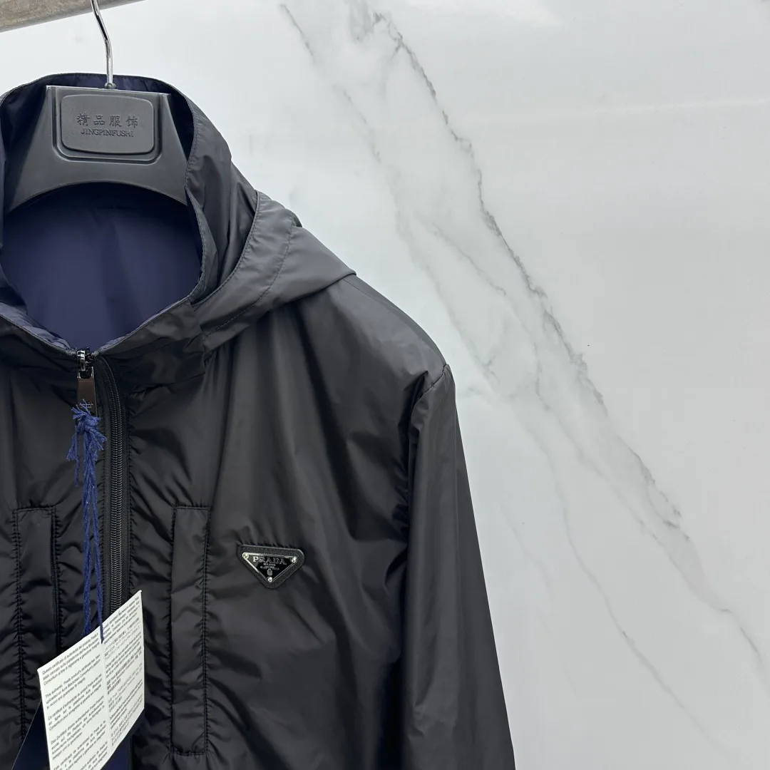 Куртки И Пуховики Мужские Prada 18246852
