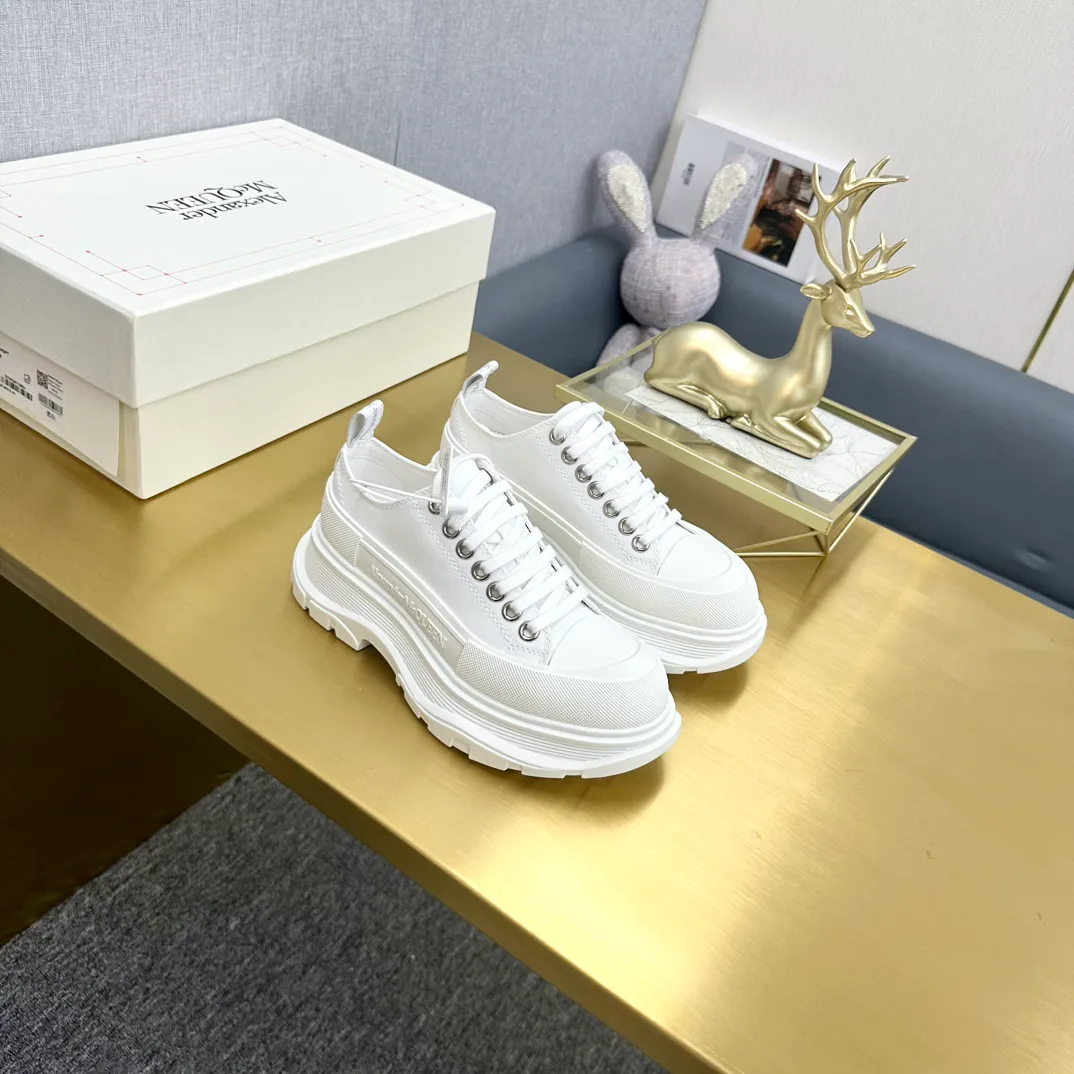 Кроссовки Женские Alexander Mcqueen 18397468
