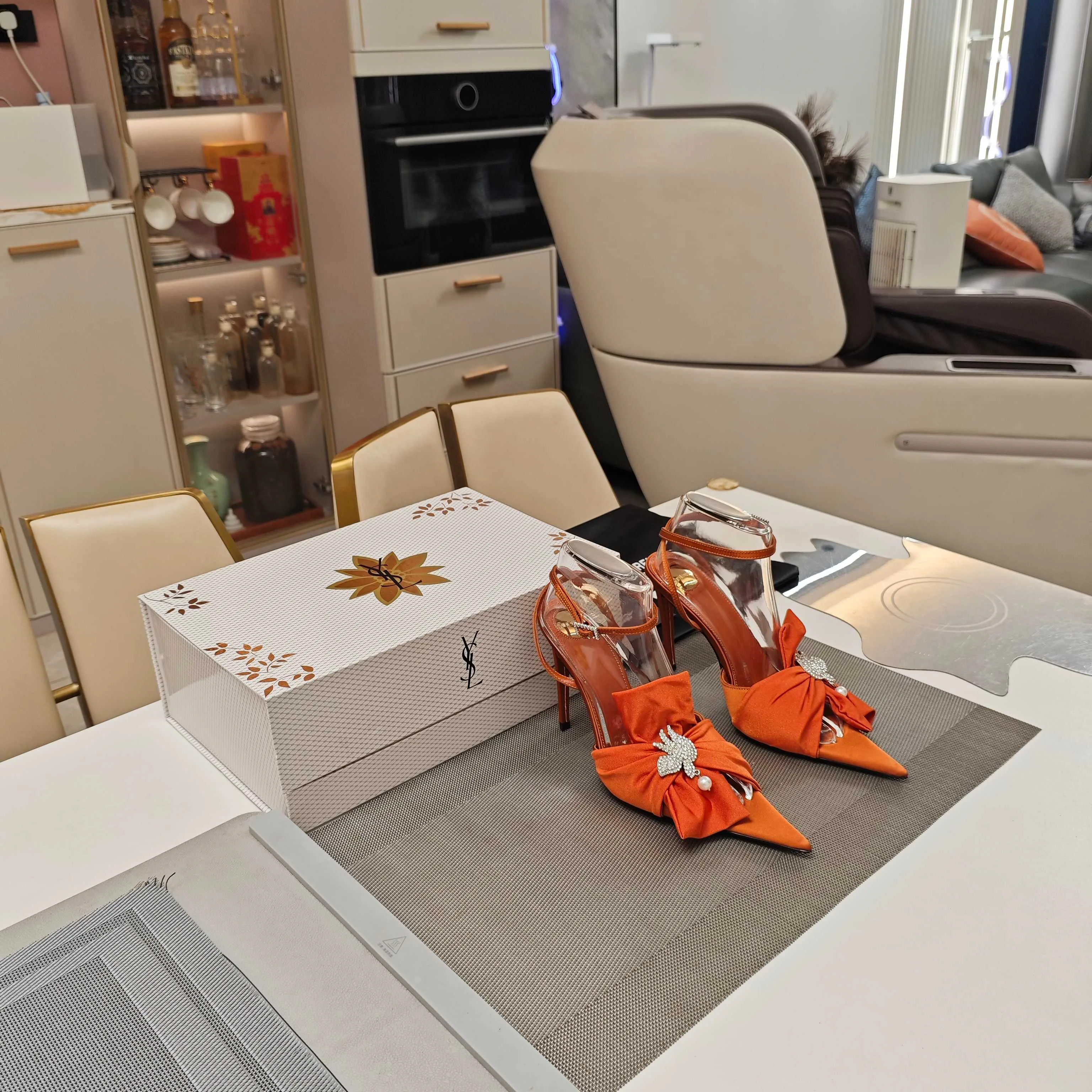 Босоножки Женские Saint Laurent 11490768