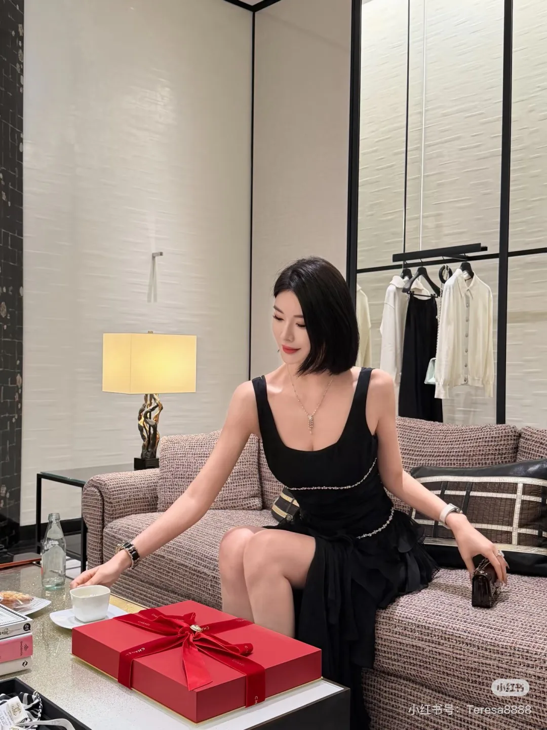 Платья Женские Chanel 16936464