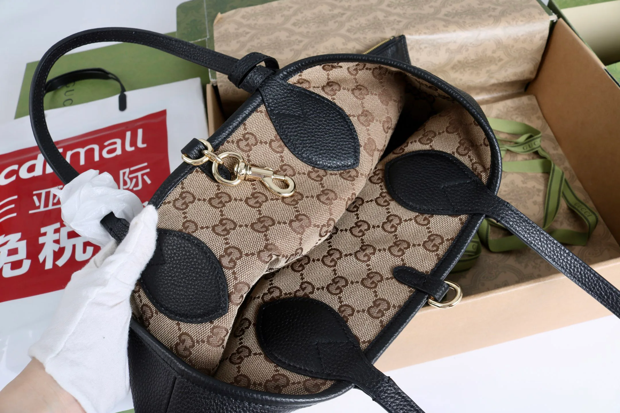 Классические Сумки Женские Gucci 393580