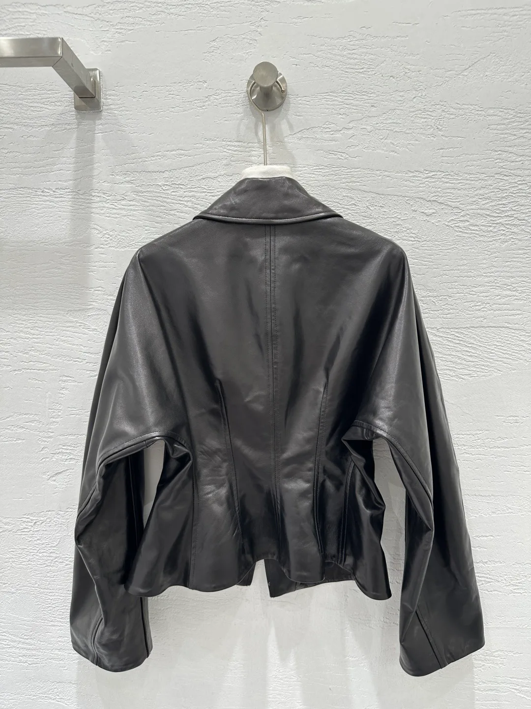 Кожаные Куртки И Дублёнки Женские Bottega Veneta 558868