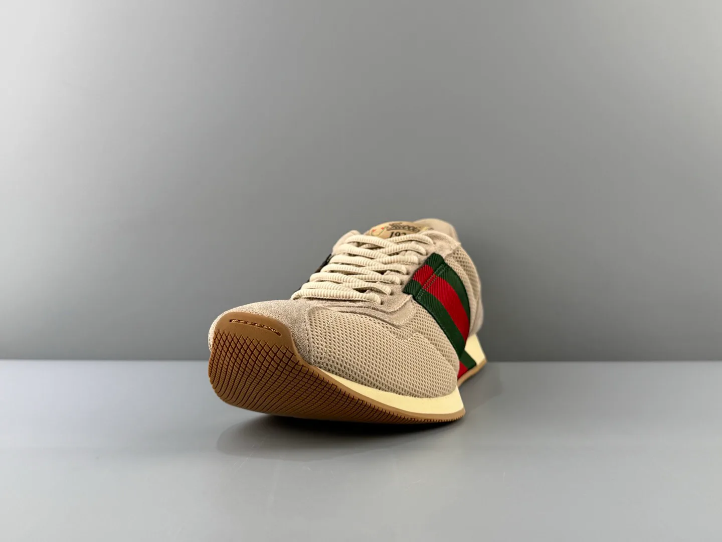 Кроссовки Женские Gucci 18583680