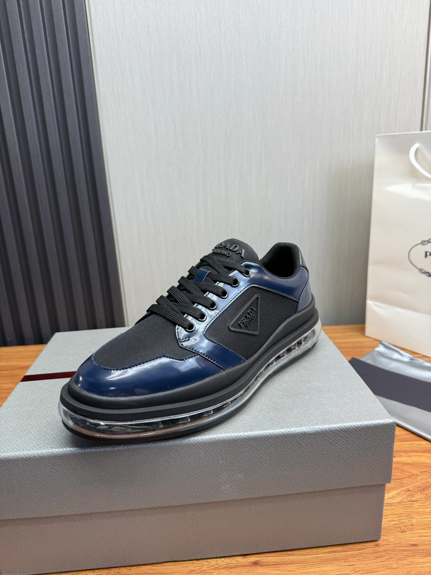 Кроссовки Мужские Prada 13537309