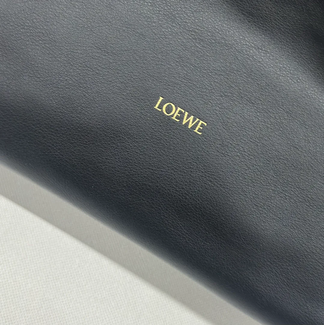 Классические Сумки Женские Loewe 13401804