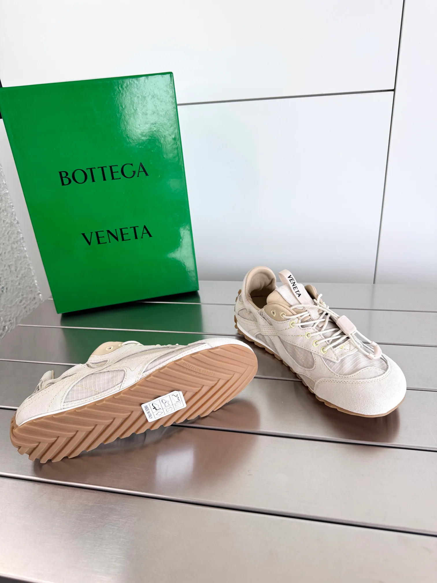 Кроссовки Женские Bottega Veneta 11911491